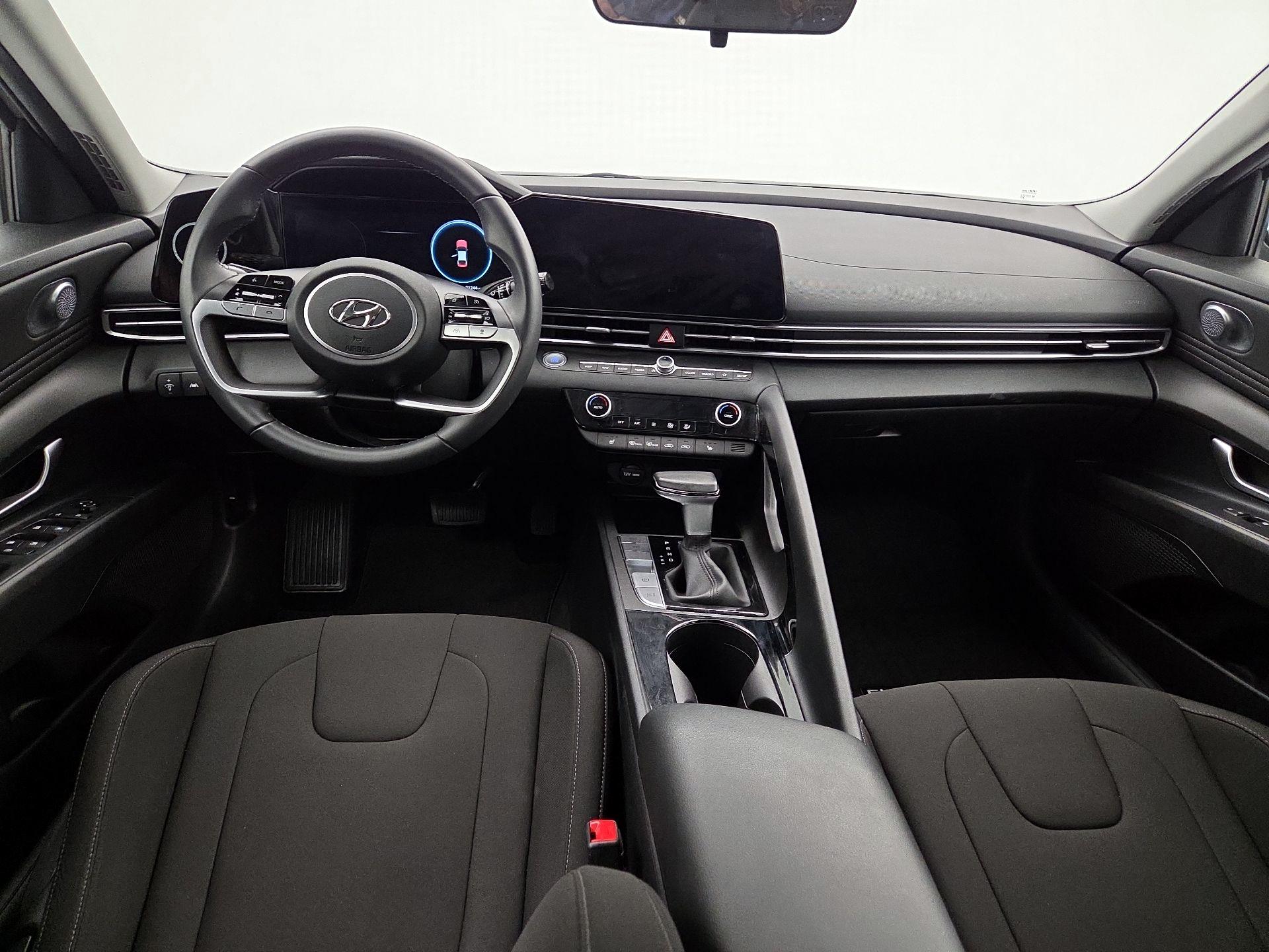 Thumbnail: 2023 Hyundai Elantra - 9