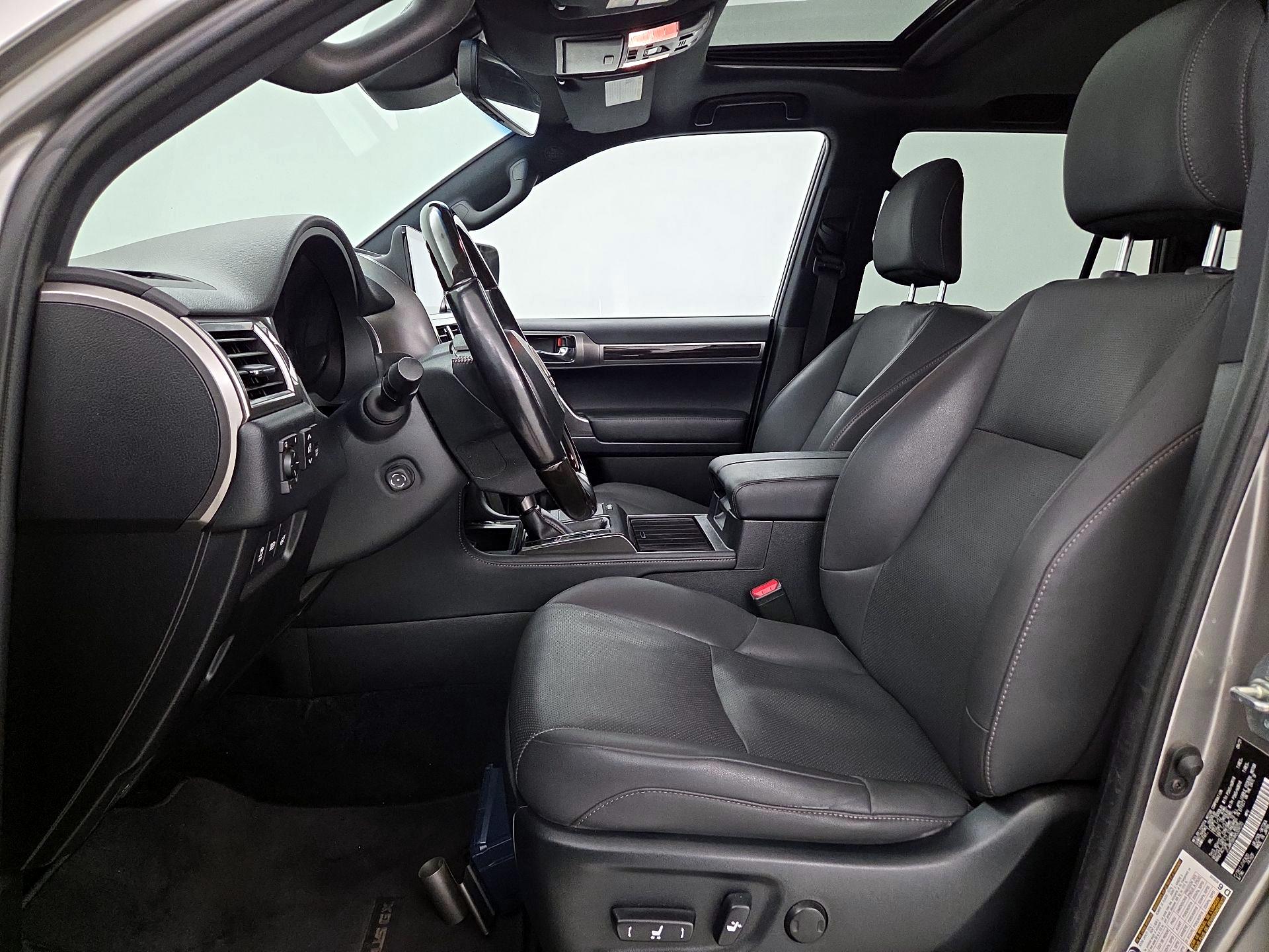 Thumbnail: 2022 Lexus GX - 11