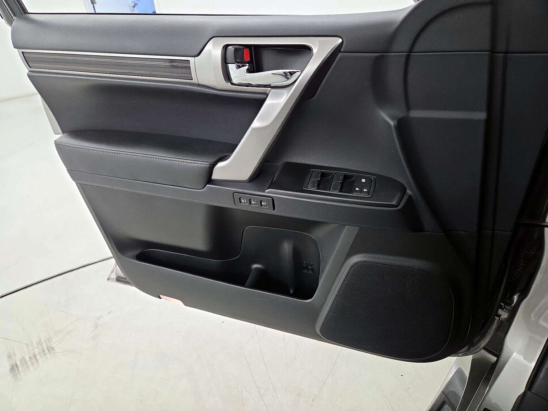 Thumbnail: 2022 Lexus GX - 12