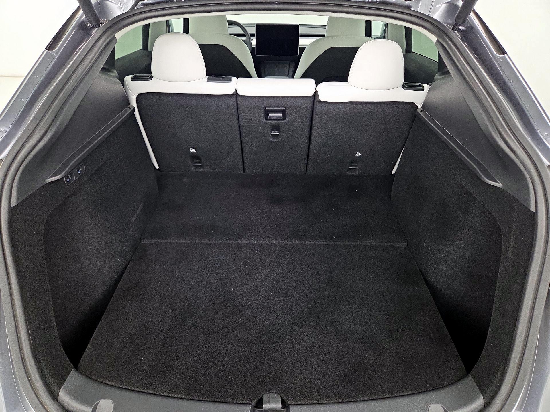 Thumbnail: 2024 Tesla Model Y - 19