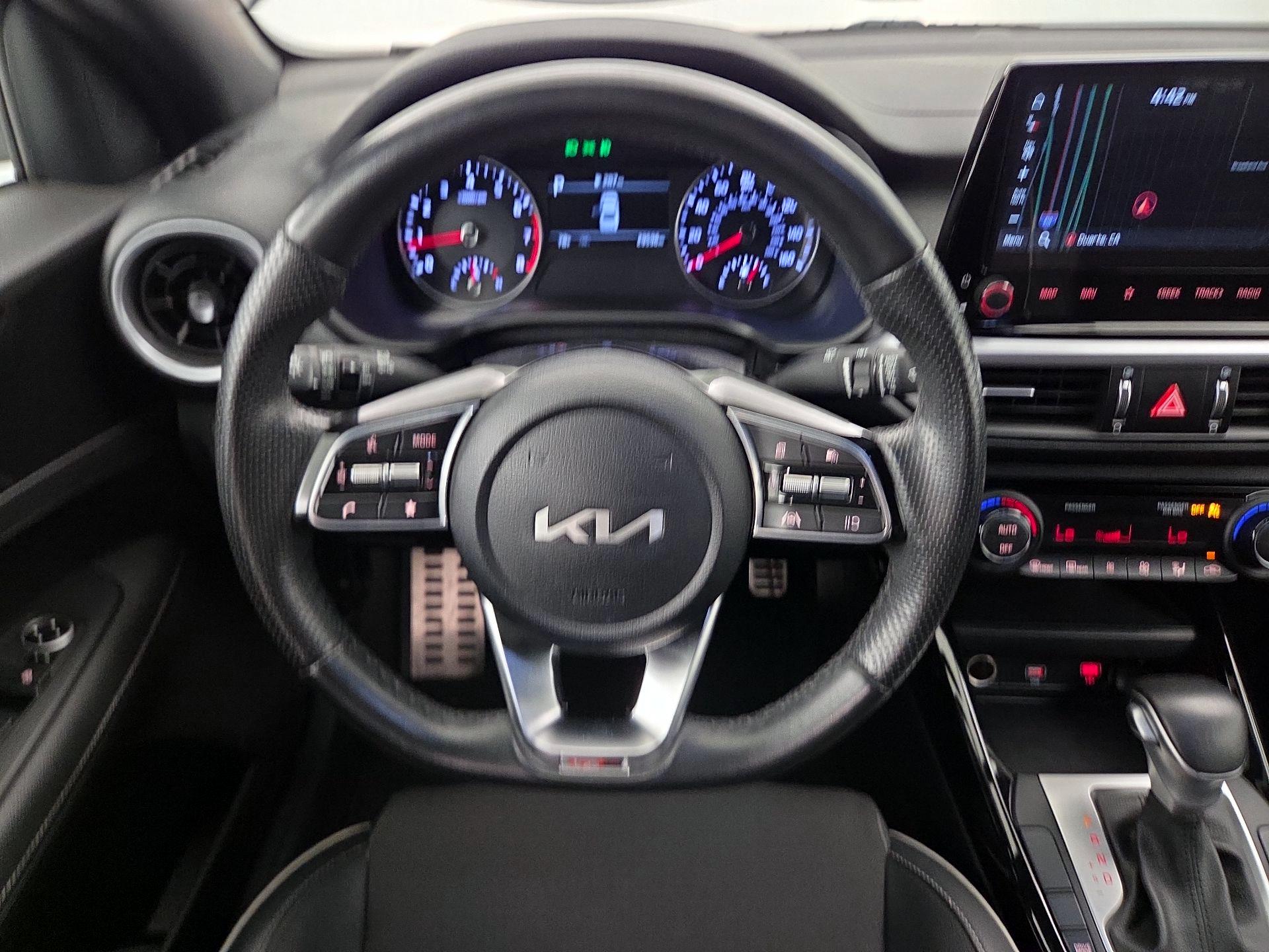 Thumbnail: 2023 Kia Forte - 10