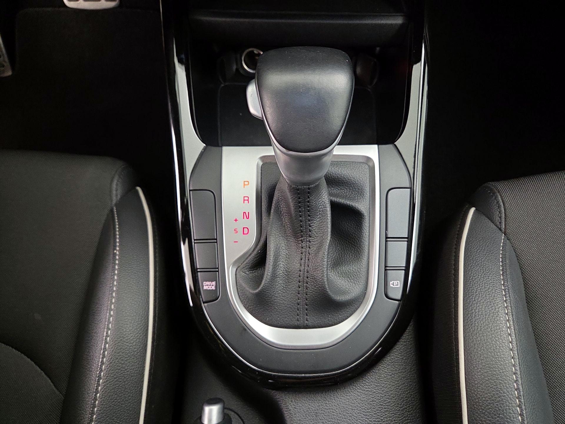Thumbnail: 2023 Kia Forte - 18
