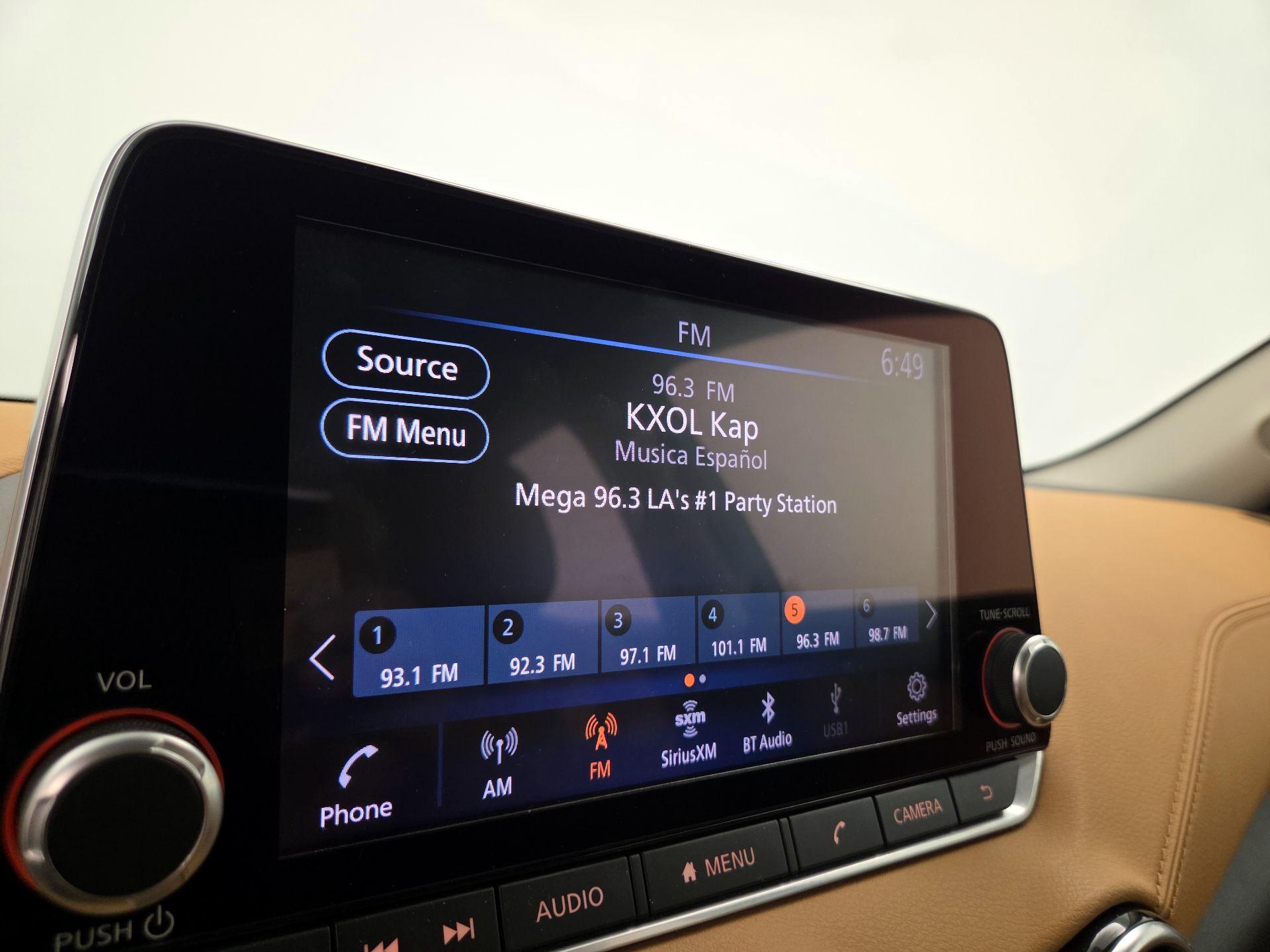 Thumbnail: 2021 Nissan Sentra - 15