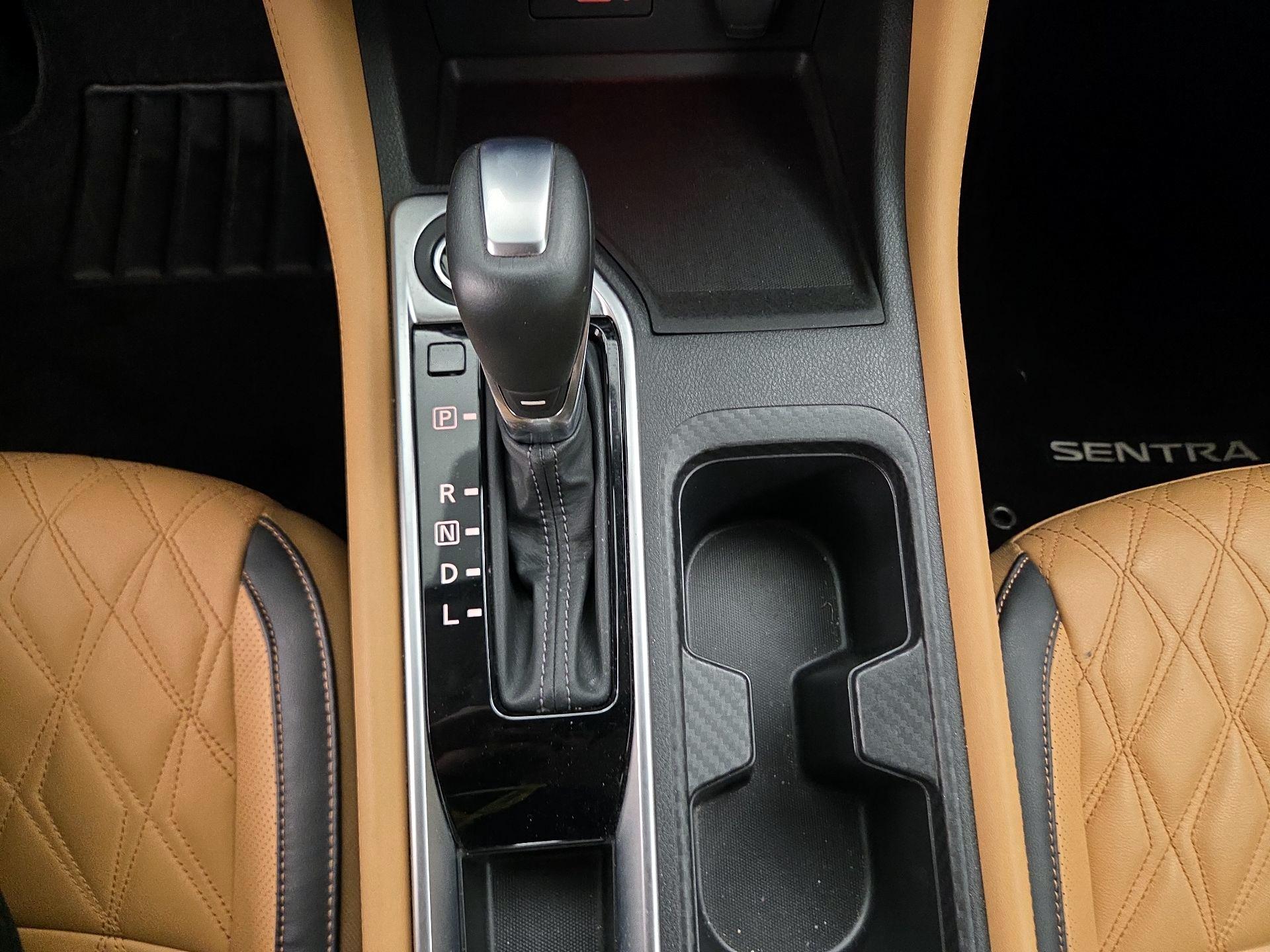 Thumbnail: 2021 Nissan Sentra - 17