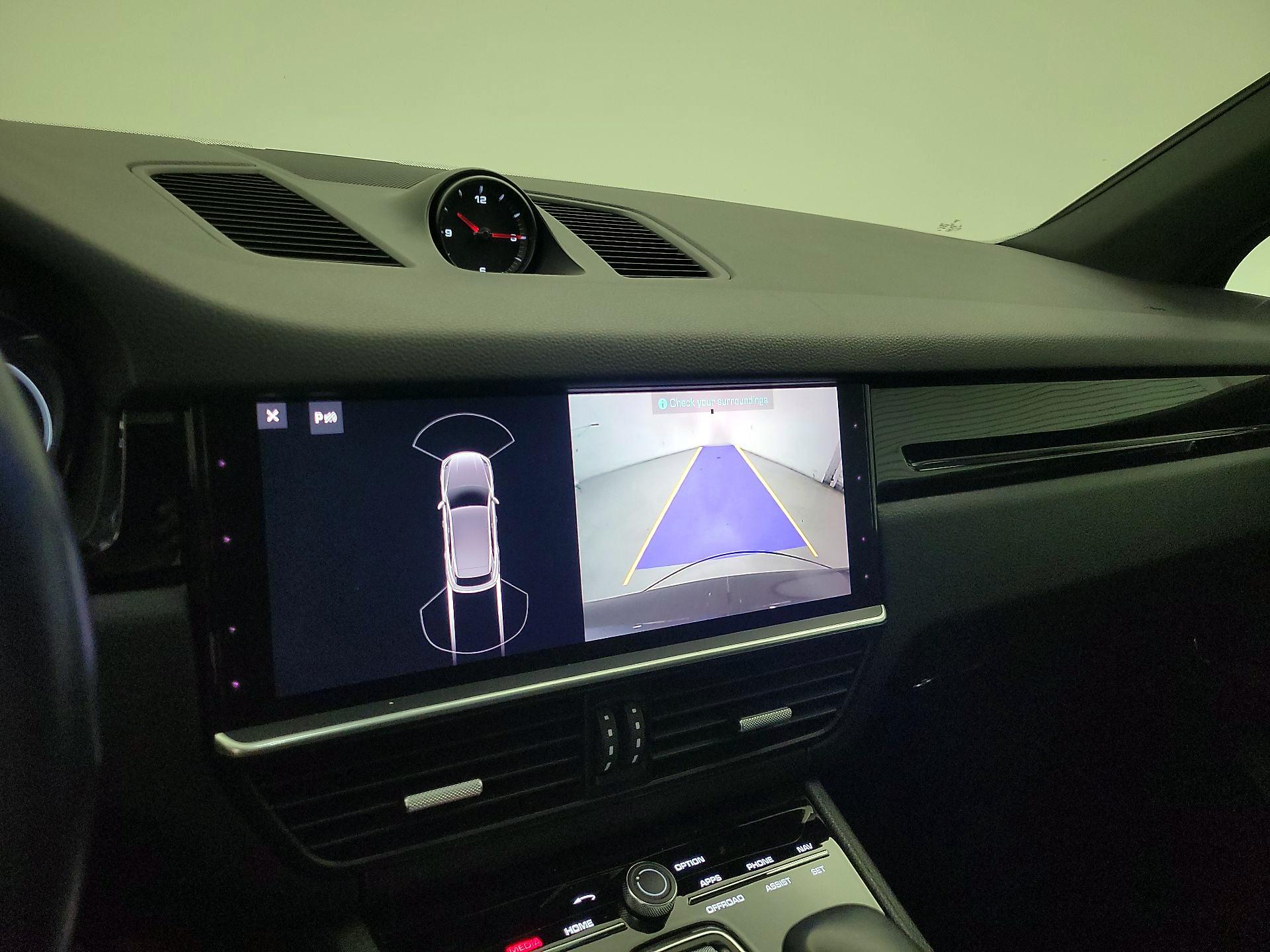 Thumbnail: 2020 Porsche Cayenne - 15