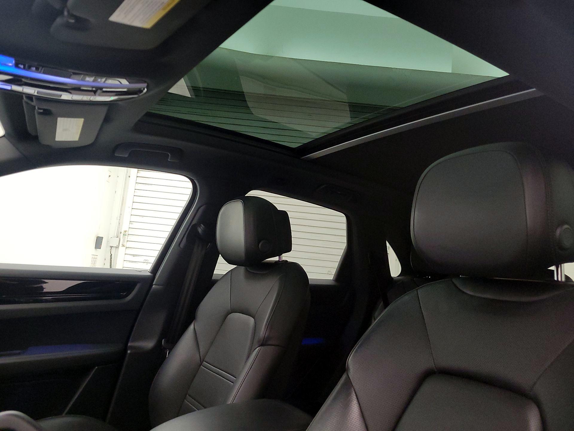 Thumbnail: 2020 Porsche Cayenne - 19