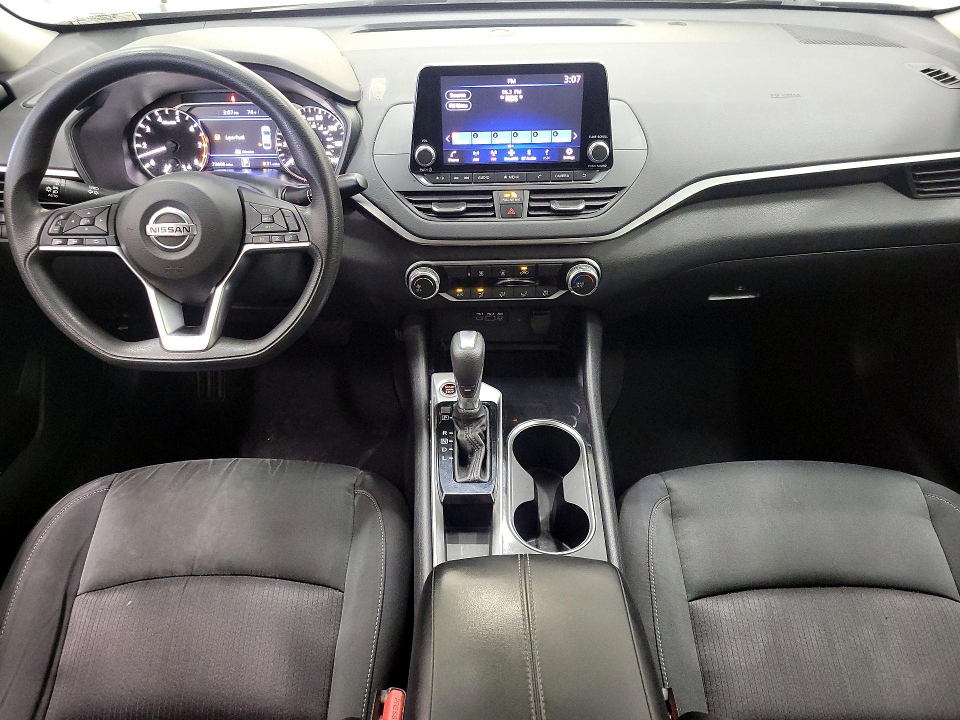 Thumbnail: 2021 Nissan Altima - 9