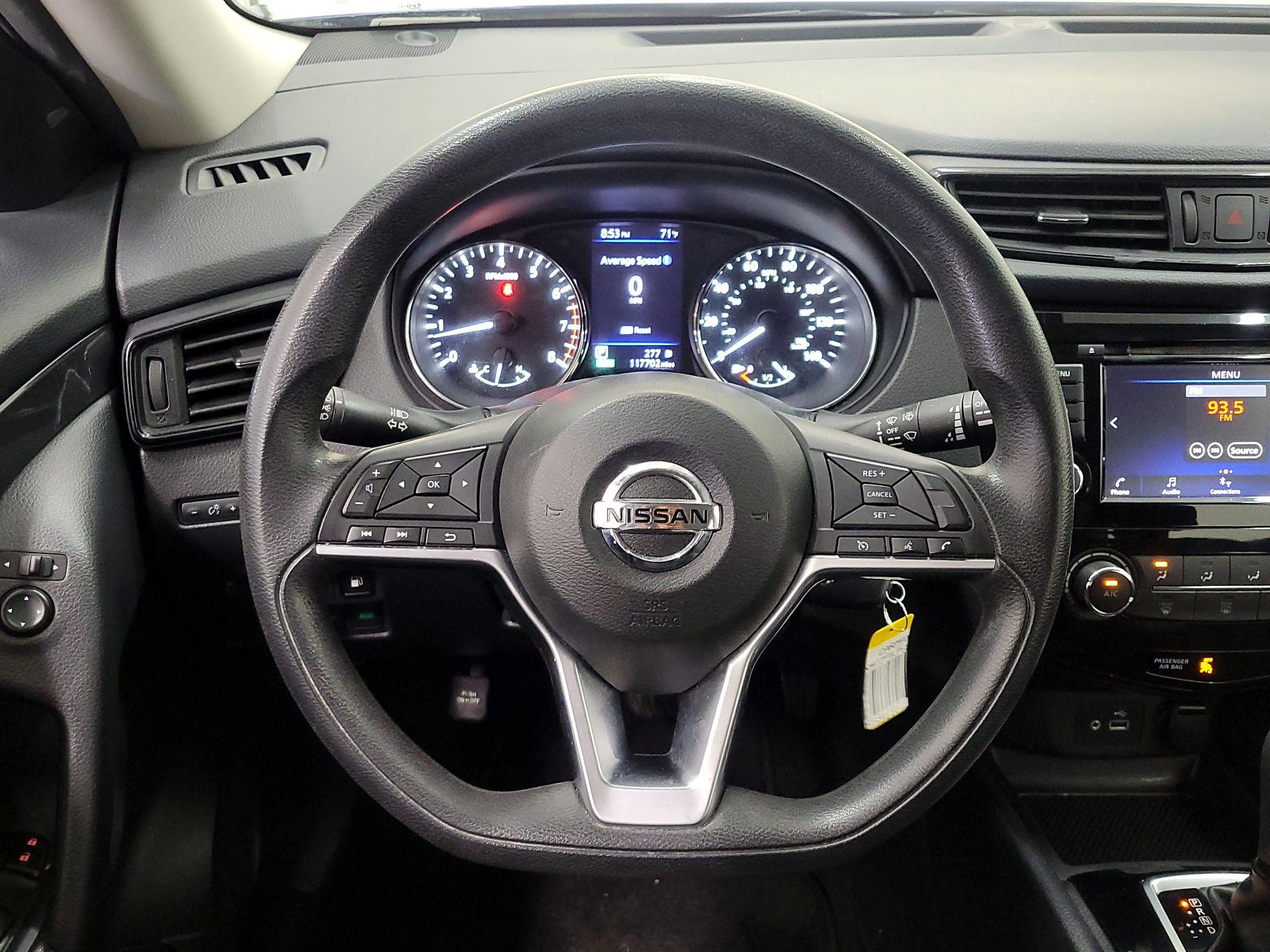 Thumbnail: 2018 Nissan Rogue - 10