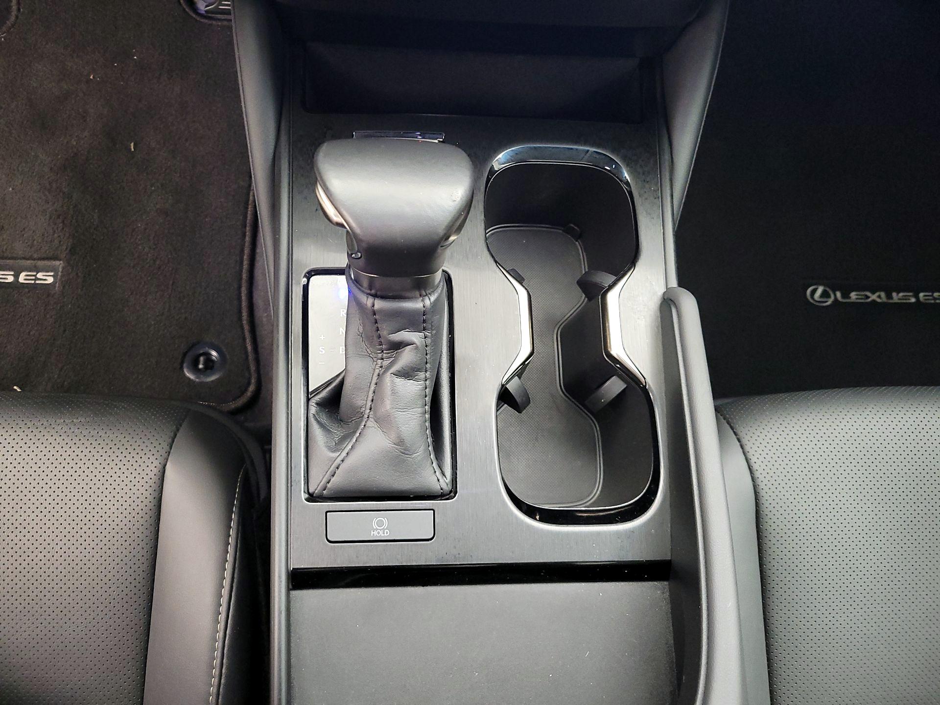 Thumbnail: 2024 Lexus ES - 16