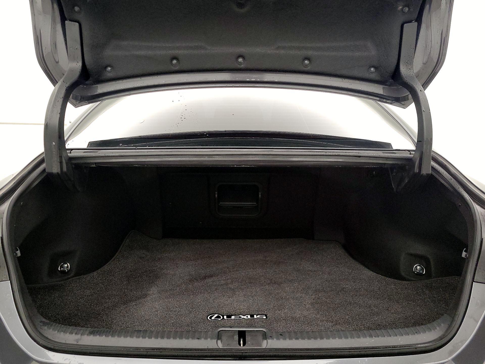 Thumbnail: 2024 Lexus ES - 20