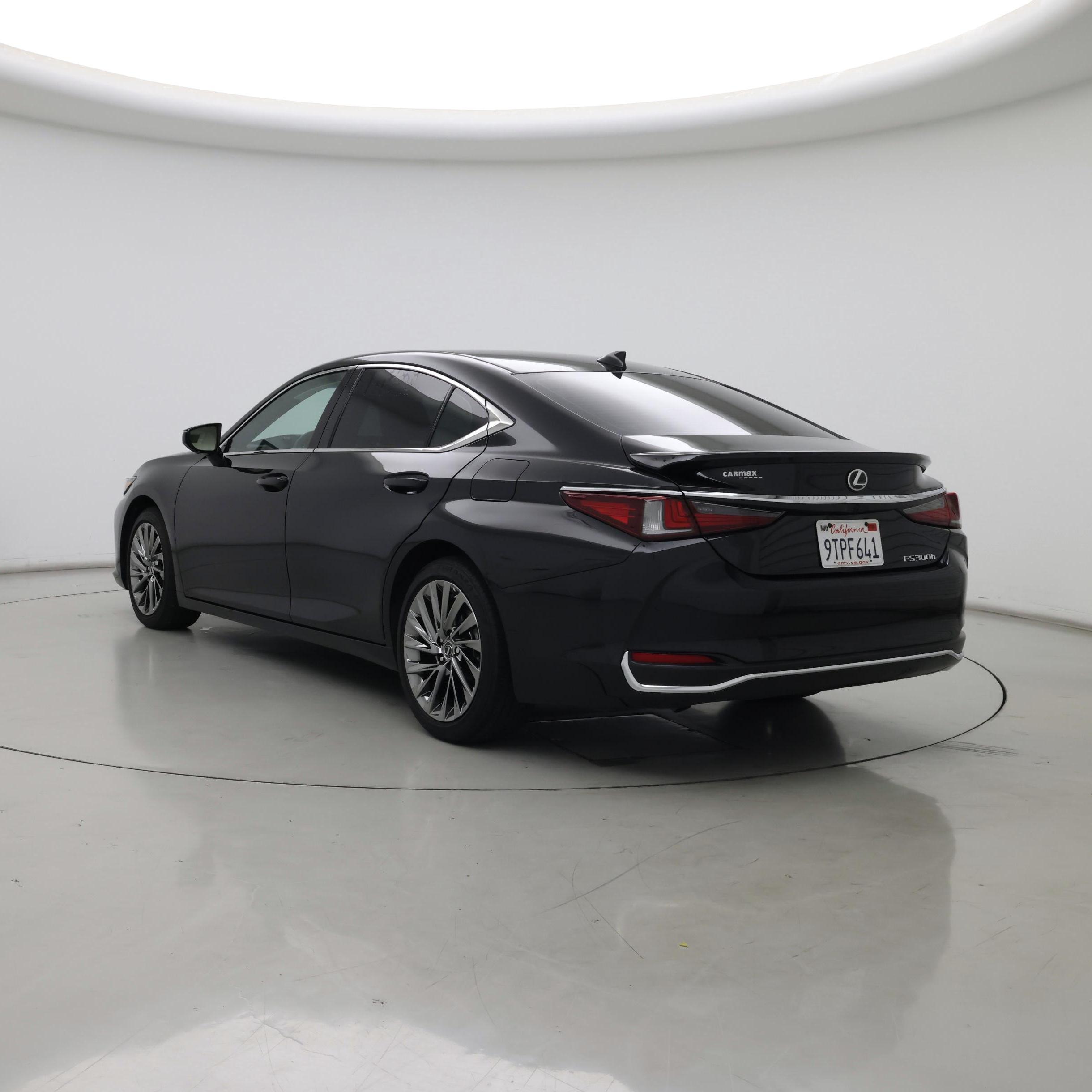 Thumbnail: 2025 Lexus ES - 2