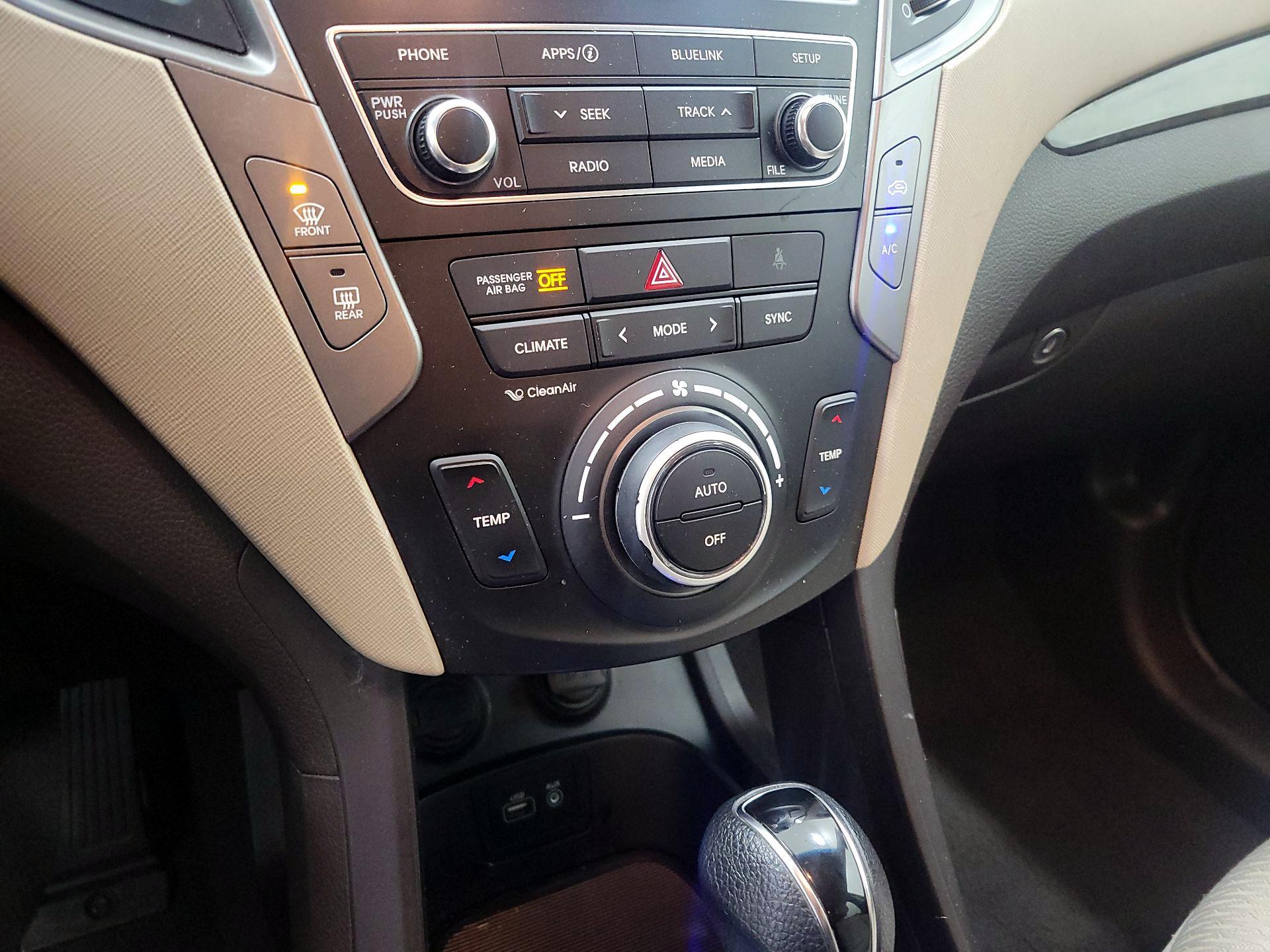 Thumbnail: 2017 Hyundai Santa Fe - 16