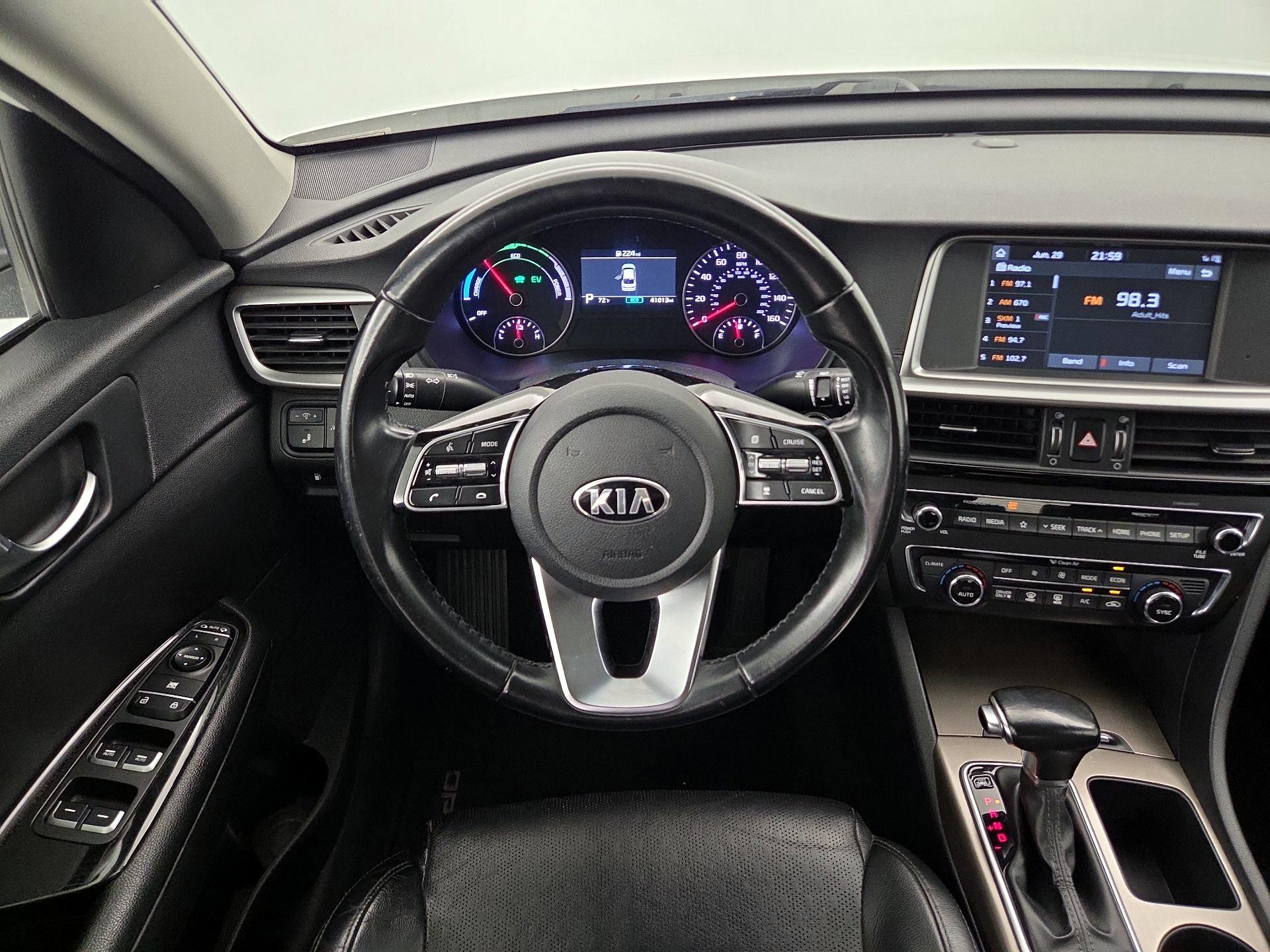 Thumbnail: 2020 Kia Optima - 10