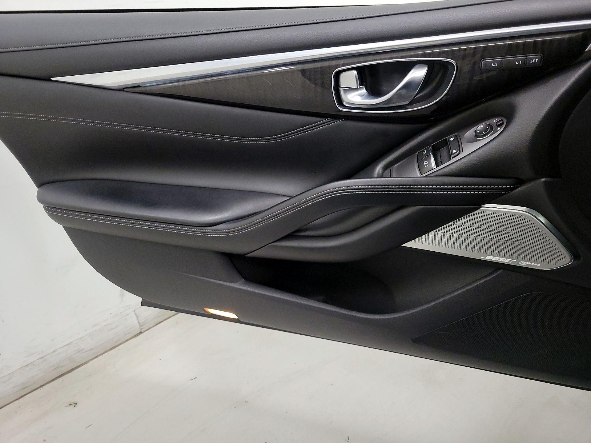 Thumbnail: 2017 INFINITI Q60 - 12