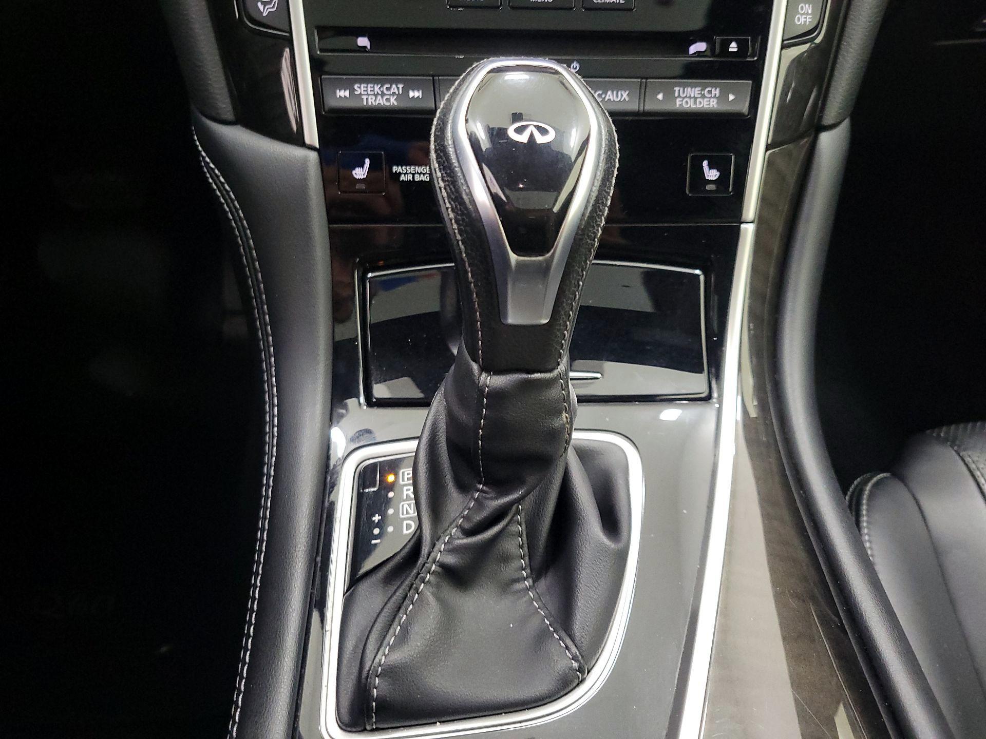 Thumbnail: 2017 INFINITI Q60 - 18