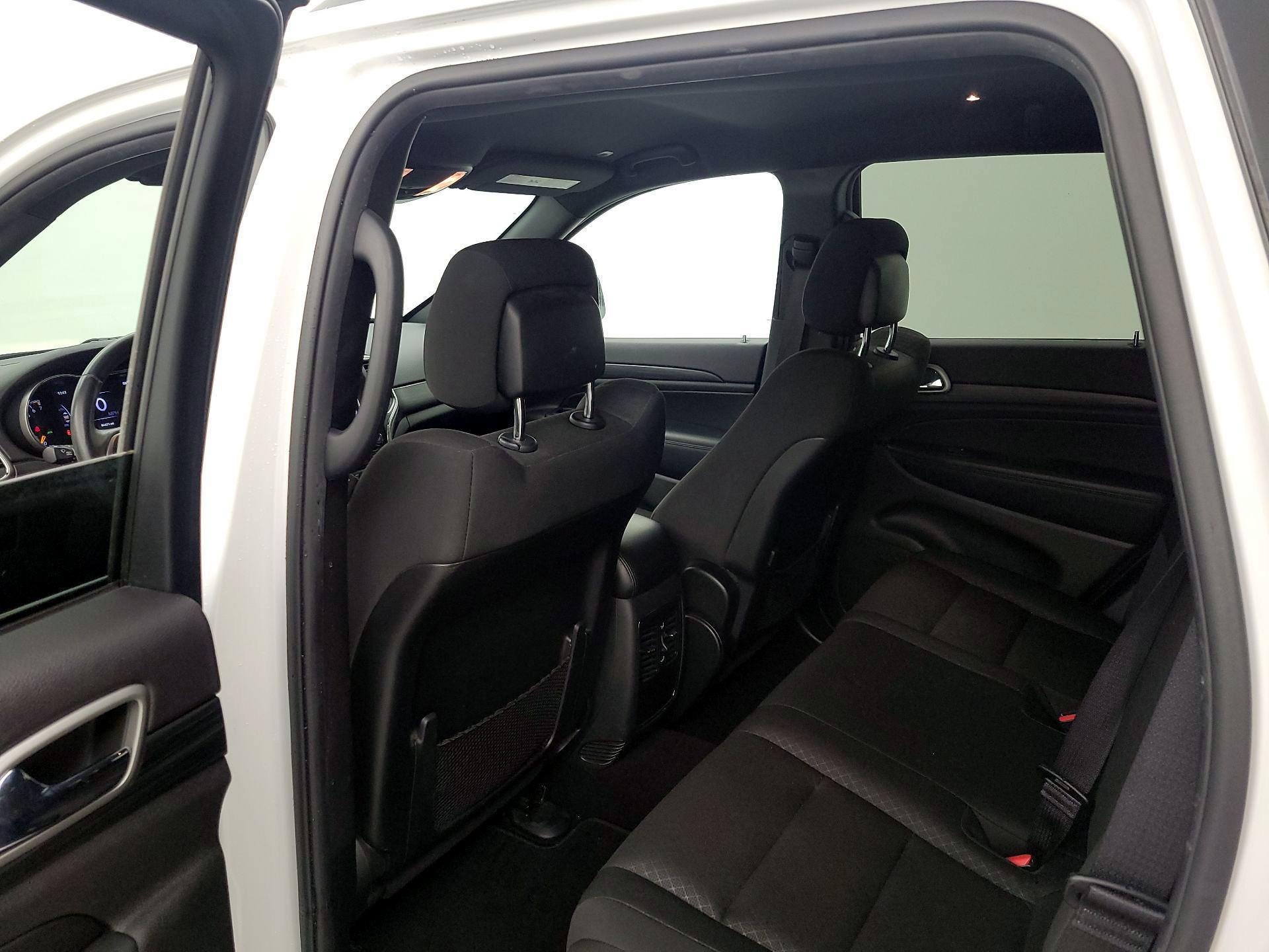 Thumbnail: 2019 Jeep Grand Cherokee - 19