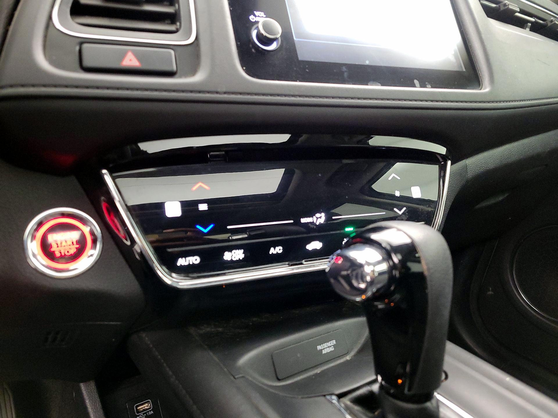 Thumbnail: 2019 Honda HR-V - 16