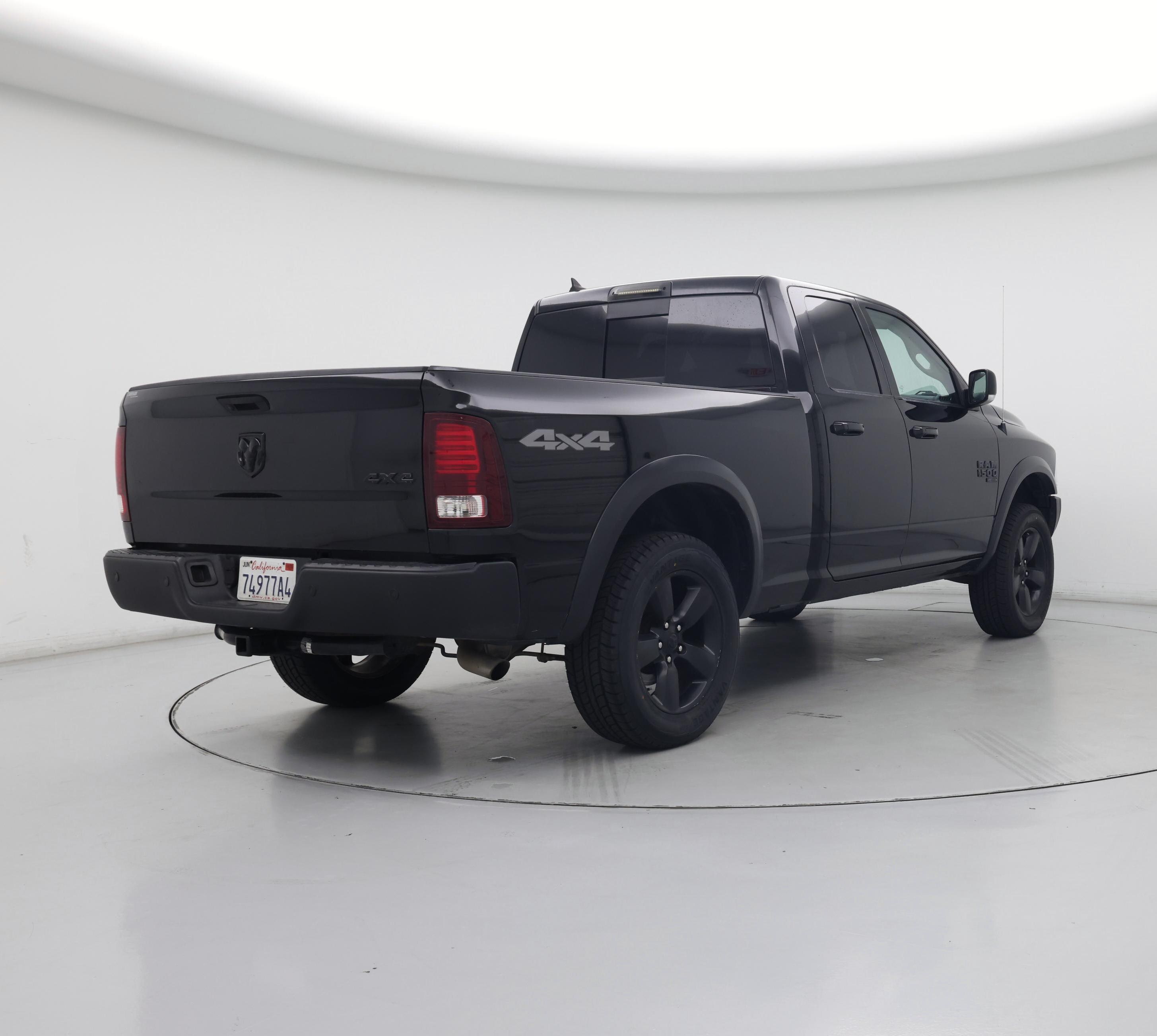 Thumbnail: 2019 RAM 1500 Classic - 8