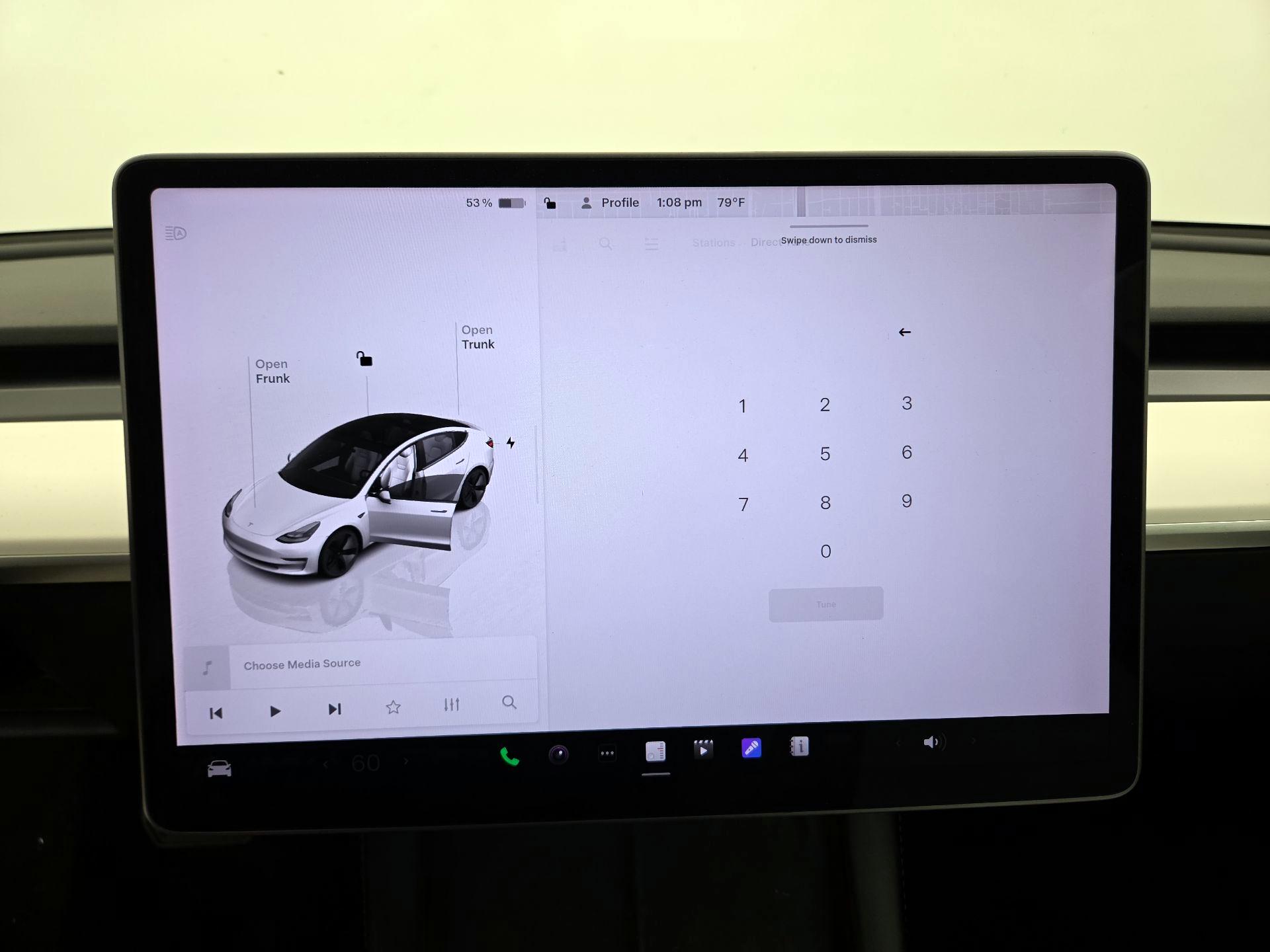 Thumbnail: 2022 Tesla Model 3 - 15