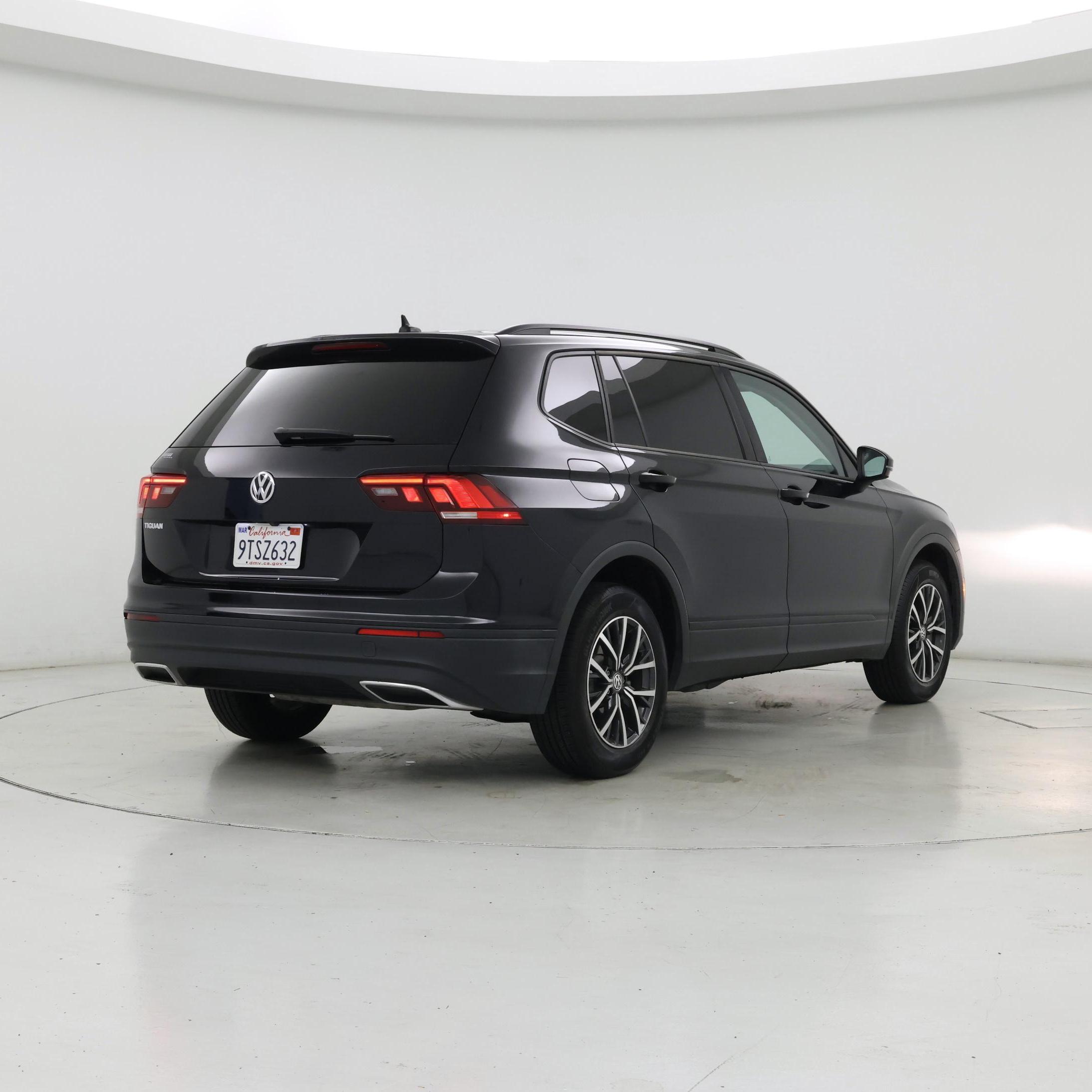 Thumbnail: 2021 Volkswagen Tiguan - 8