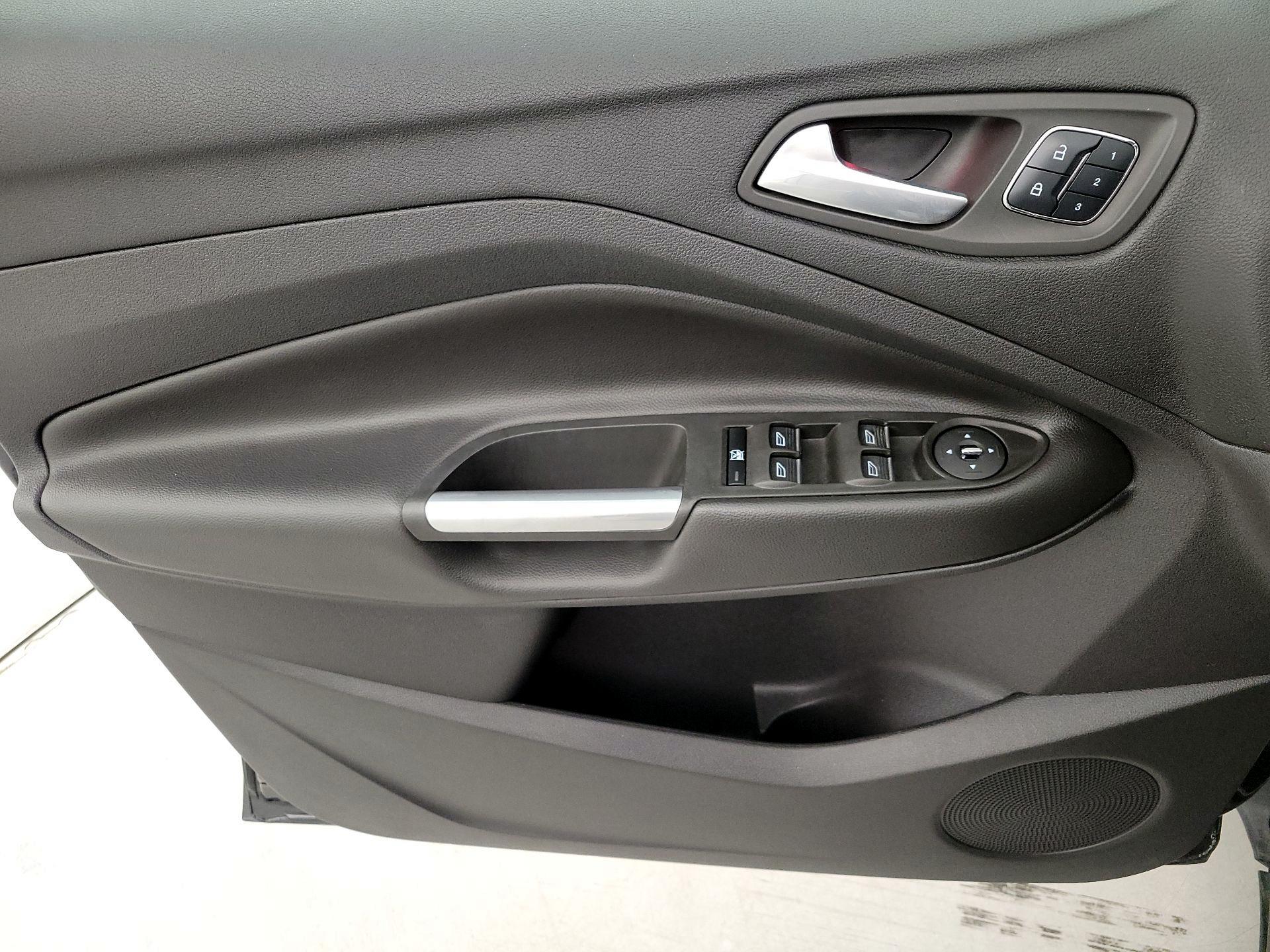 Thumbnail: 2014 Ford Escape - 12