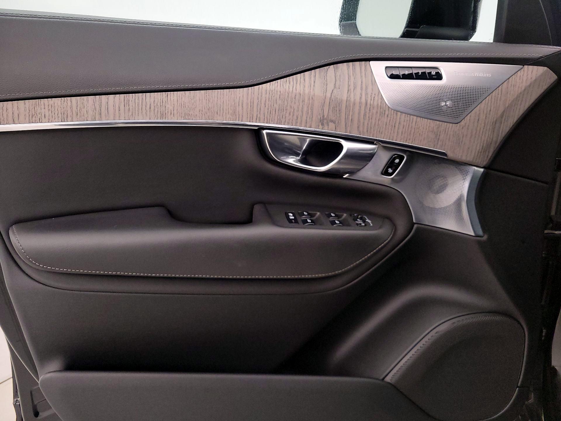 Thumbnail: 2021 Volvo XC90 - 12