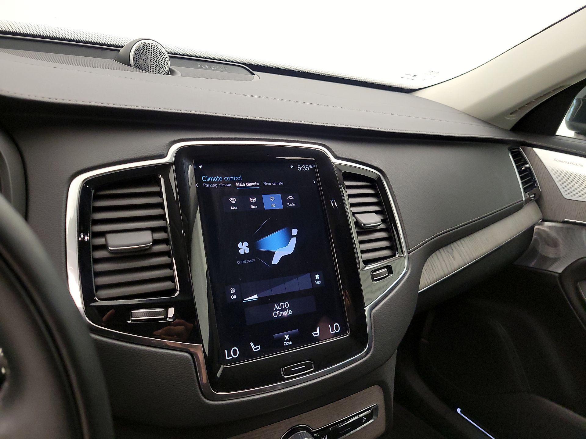 Thumbnail: 2021 Volvo XC90 - 17