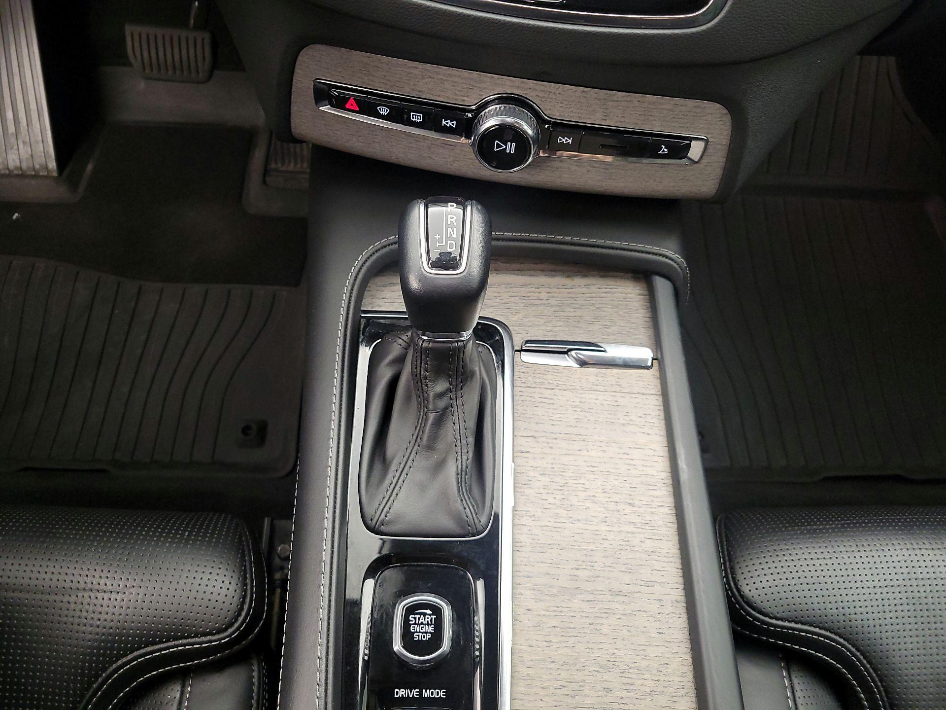 Thumbnail: 2021 Volvo XC90 - 18