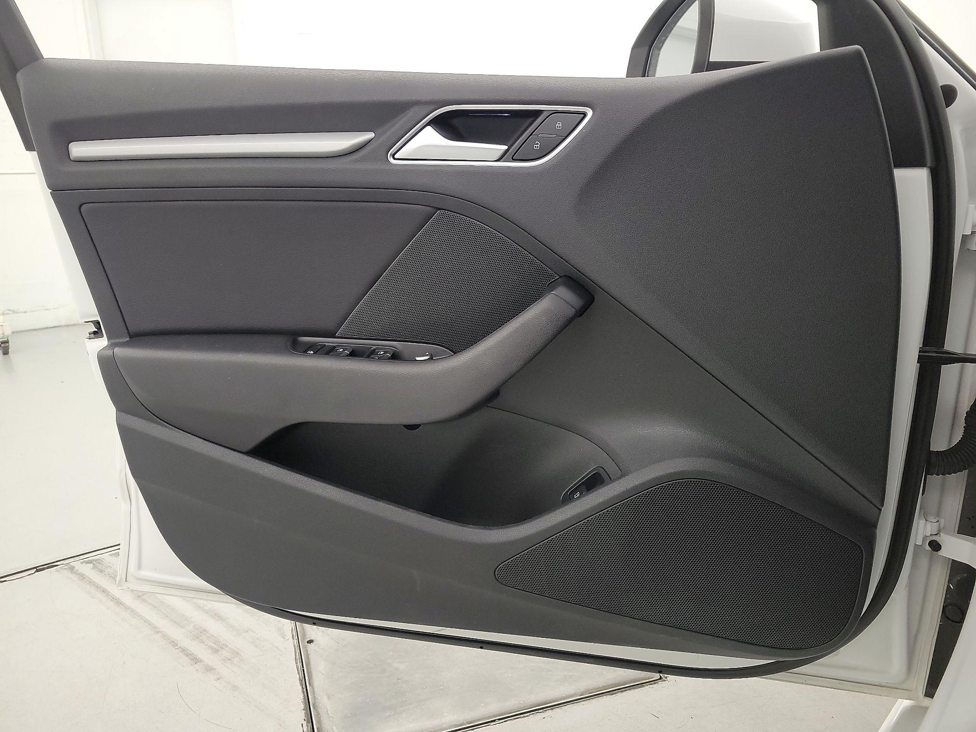 Thumbnail: 2016 Audi A3 - 12