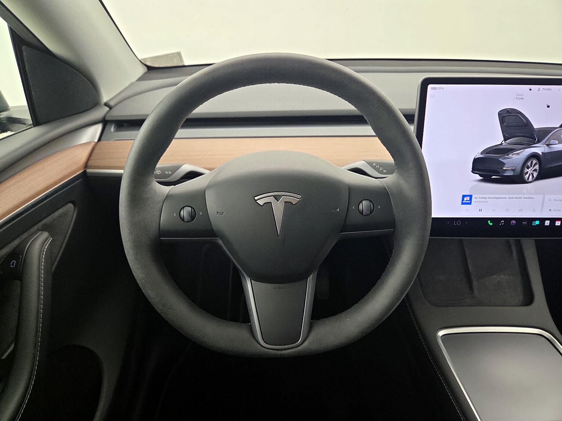 Thumbnail: 2023 Tesla Model Y - 10