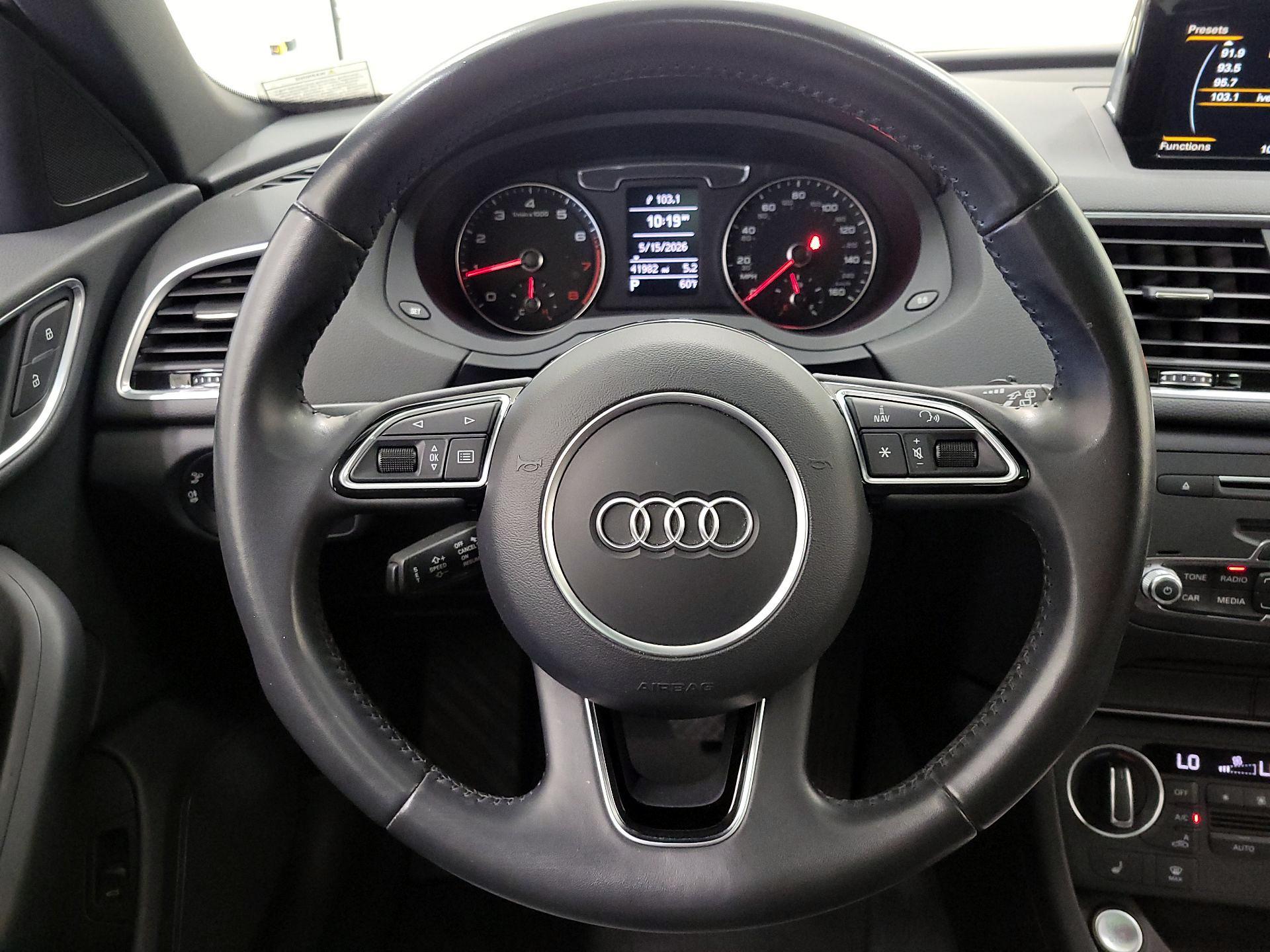 Thumbnail: 2018 Audi Q3 - 10