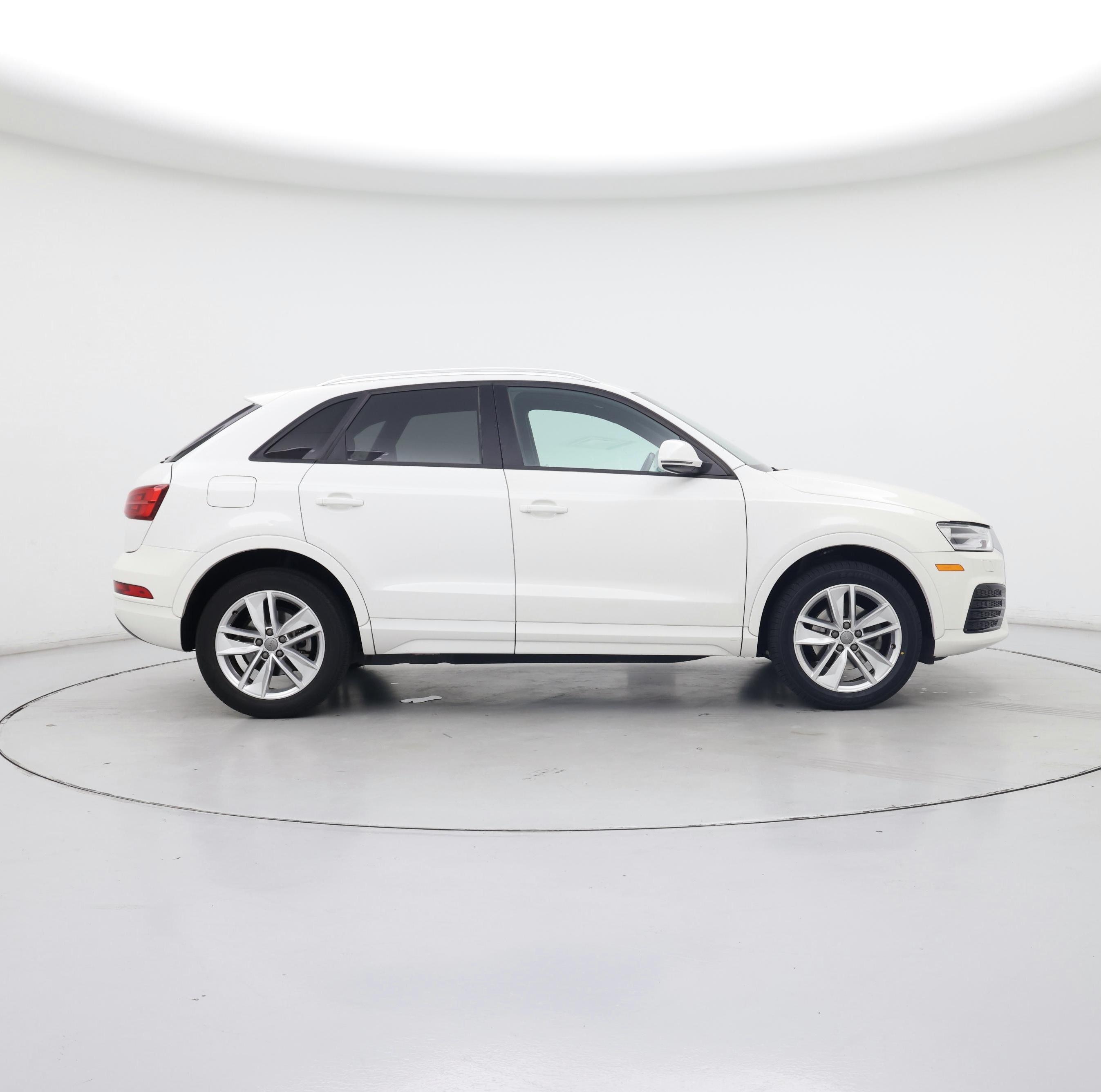 Thumbnail: 2018 Audi Q3 - 7