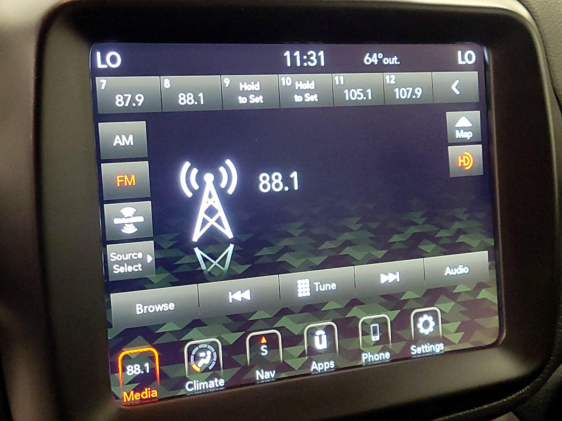 Thumbnail: 2021 Jeep Renegade - 15