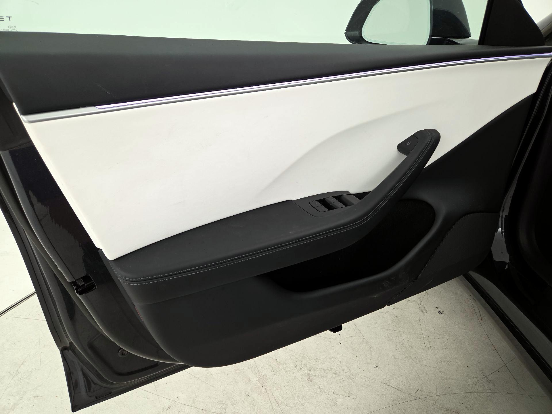 Thumbnail: 2025 Tesla Model 3 - 12