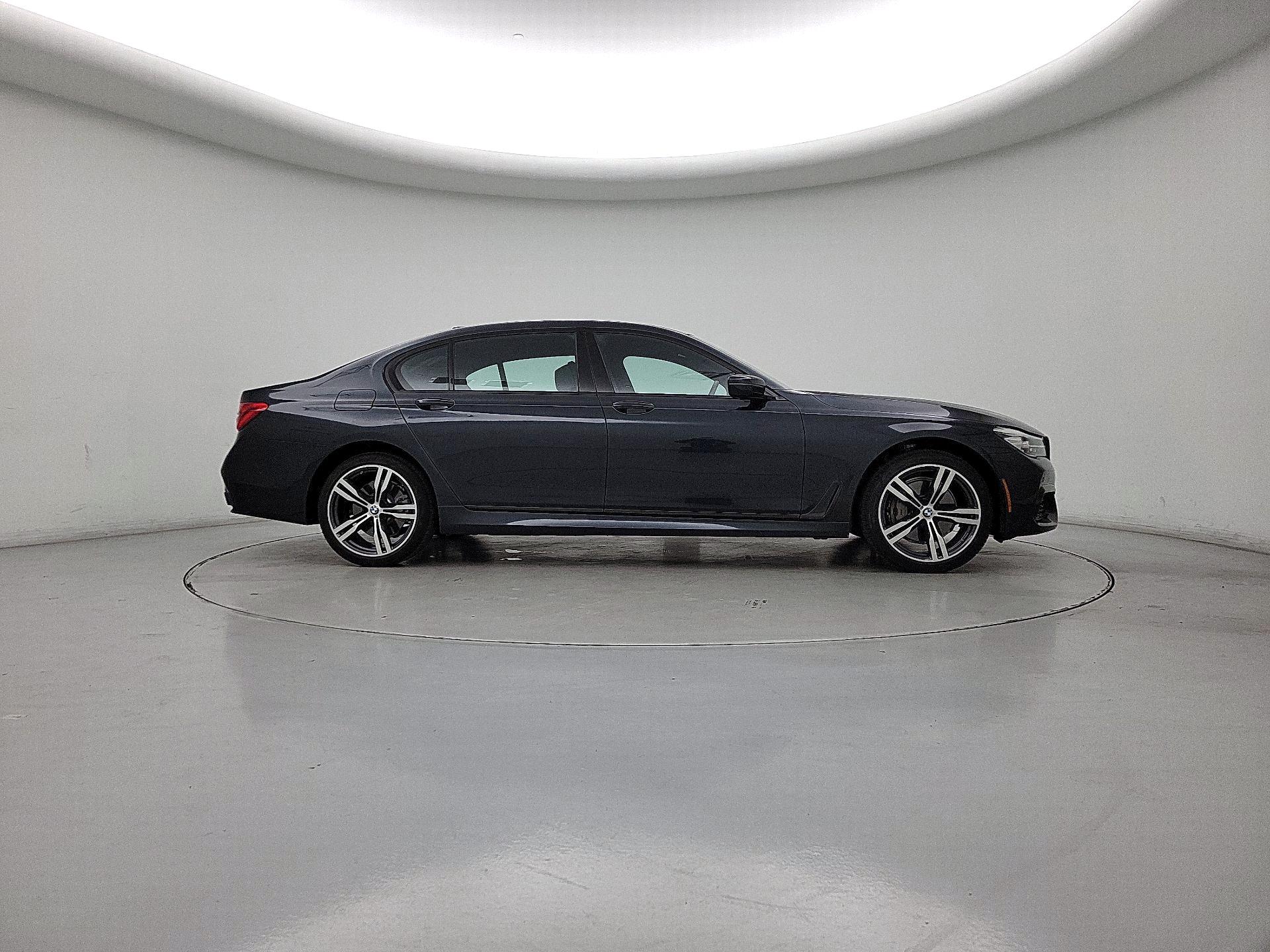 Thumbnail: 2019 BMW 7 Series - 4