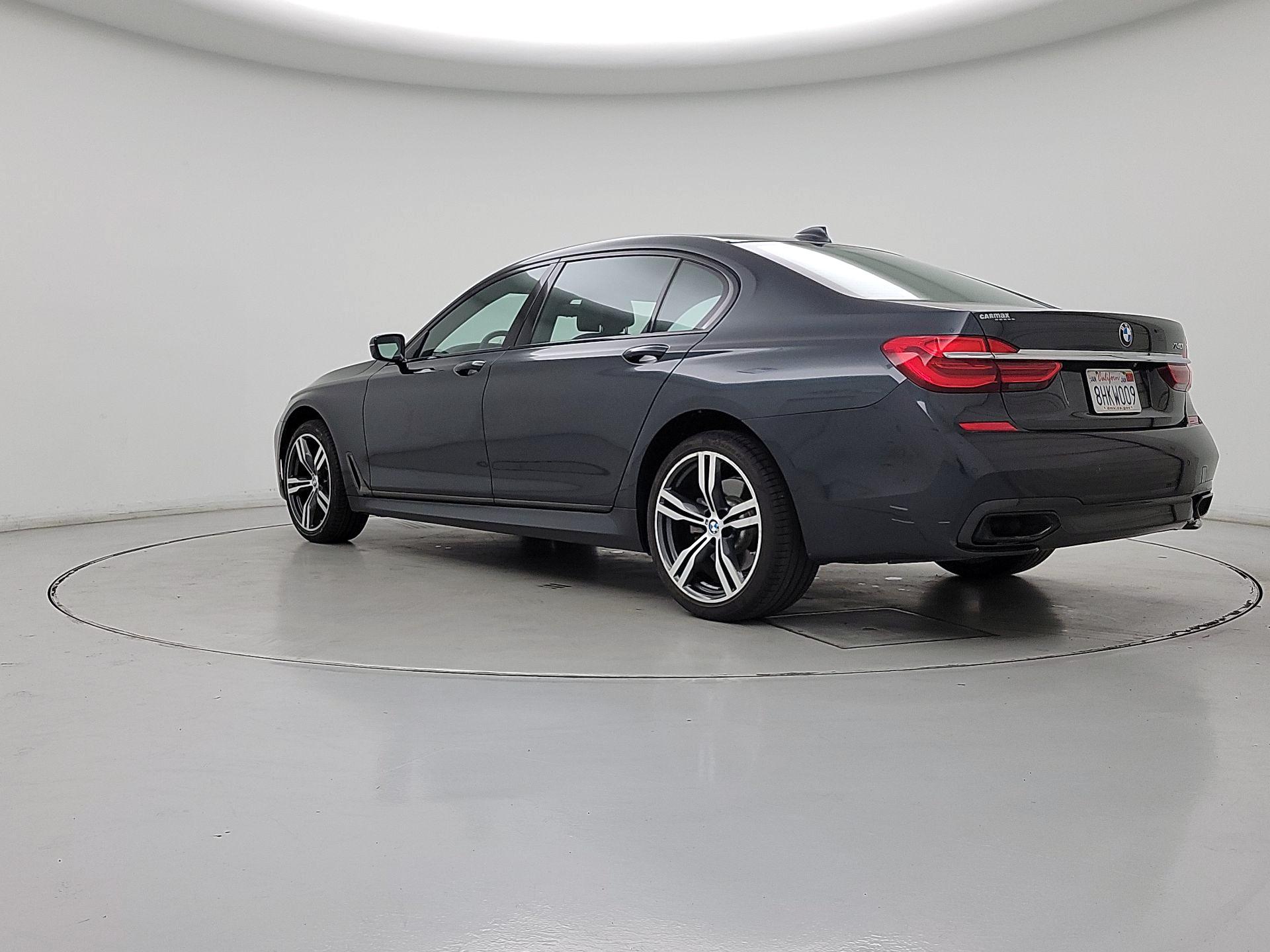 Thumbnail: 2019 BMW 7 Series - 7