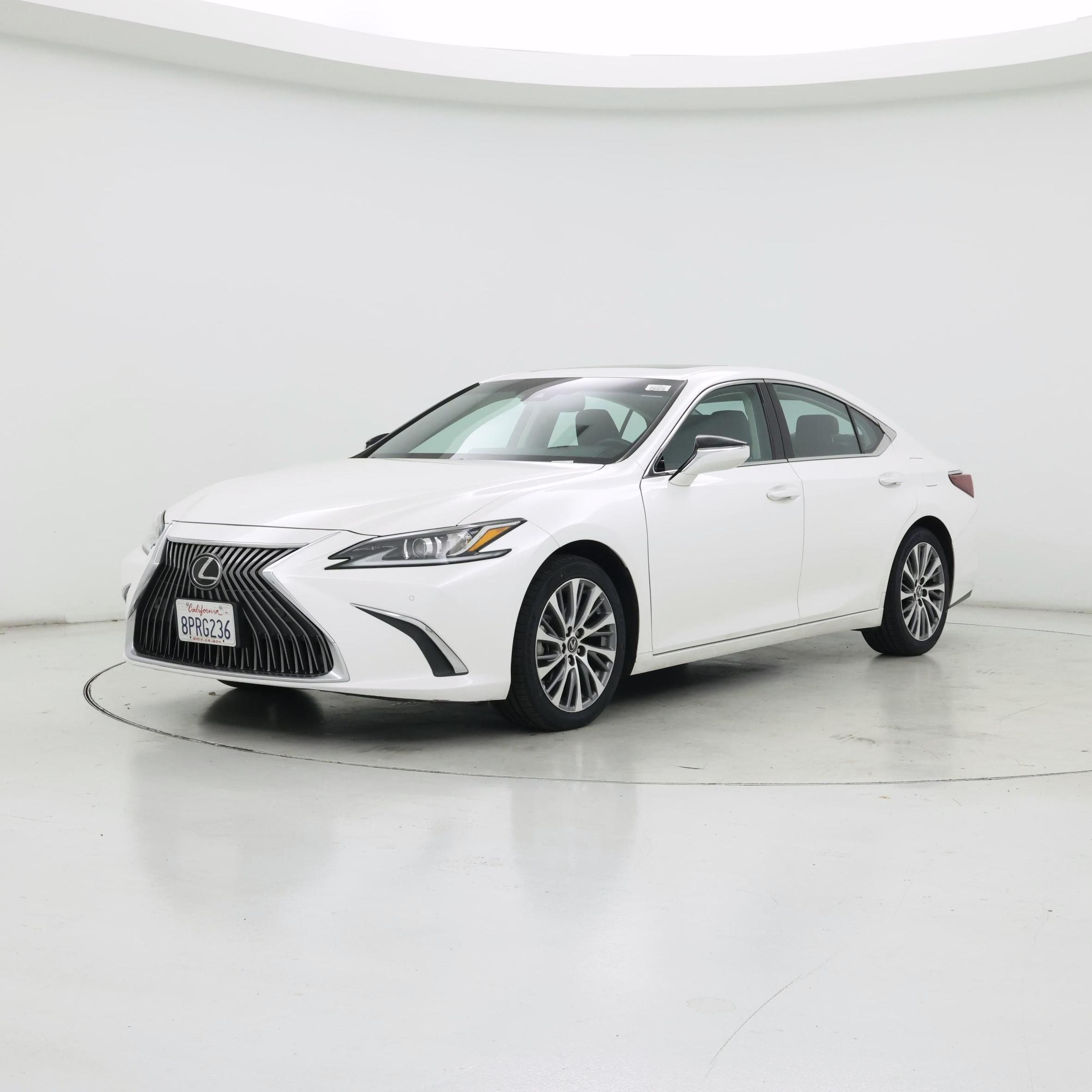 Thumbnail: 2020 Lexus ES - 4