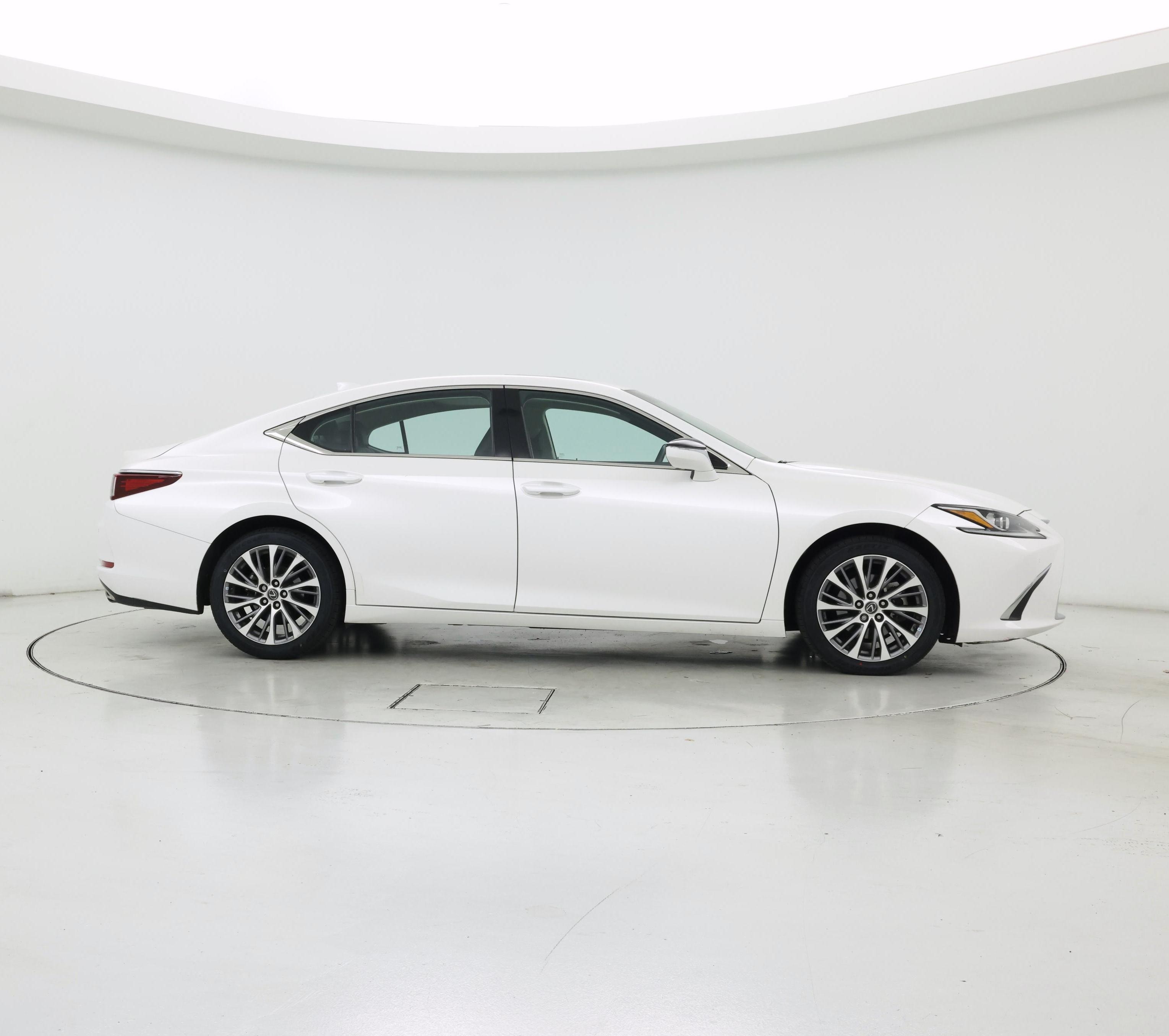 Thumbnail: 2020 Lexus ES - 7