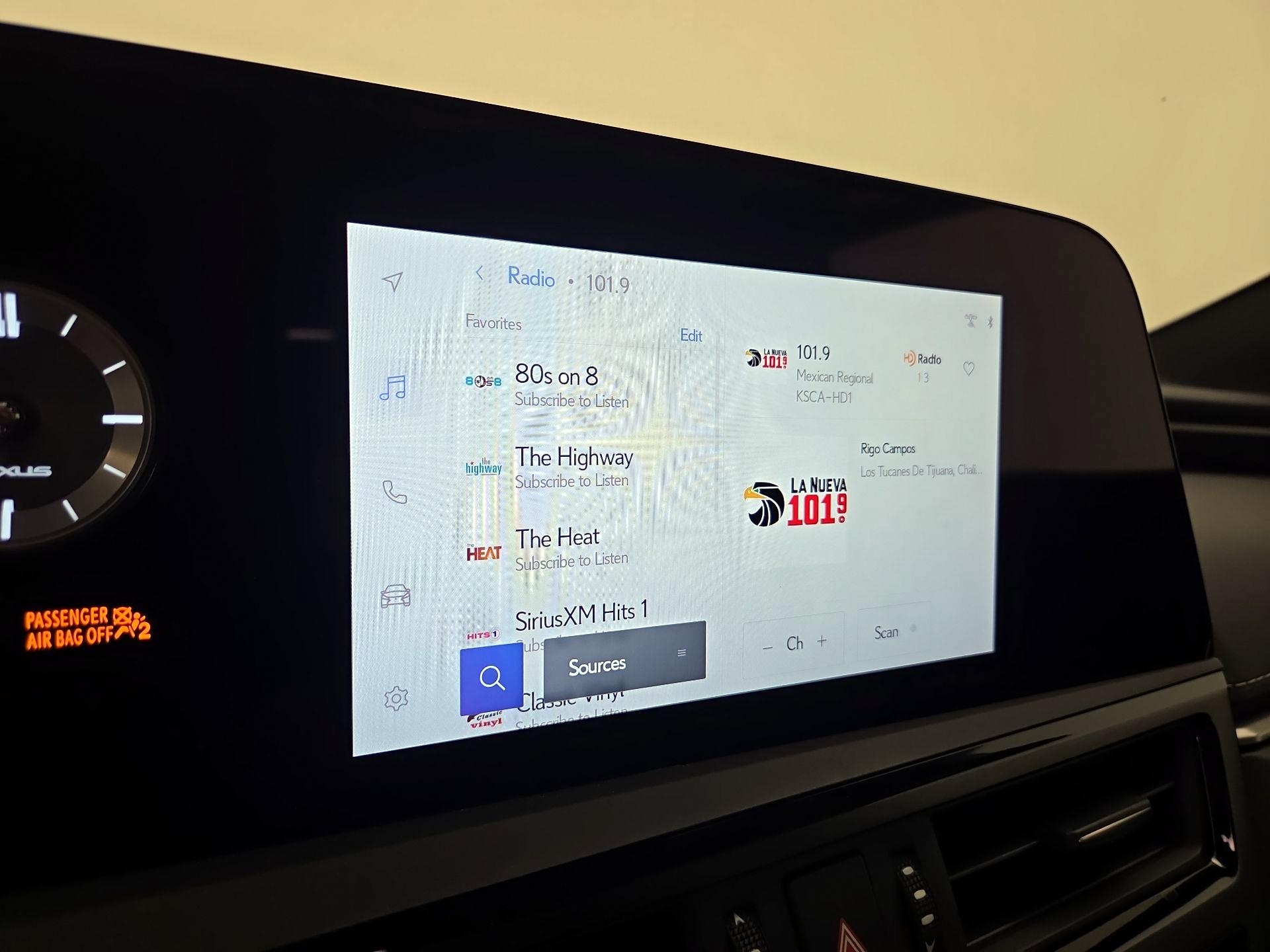 Thumbnail: 2025 Lexus ES - 15