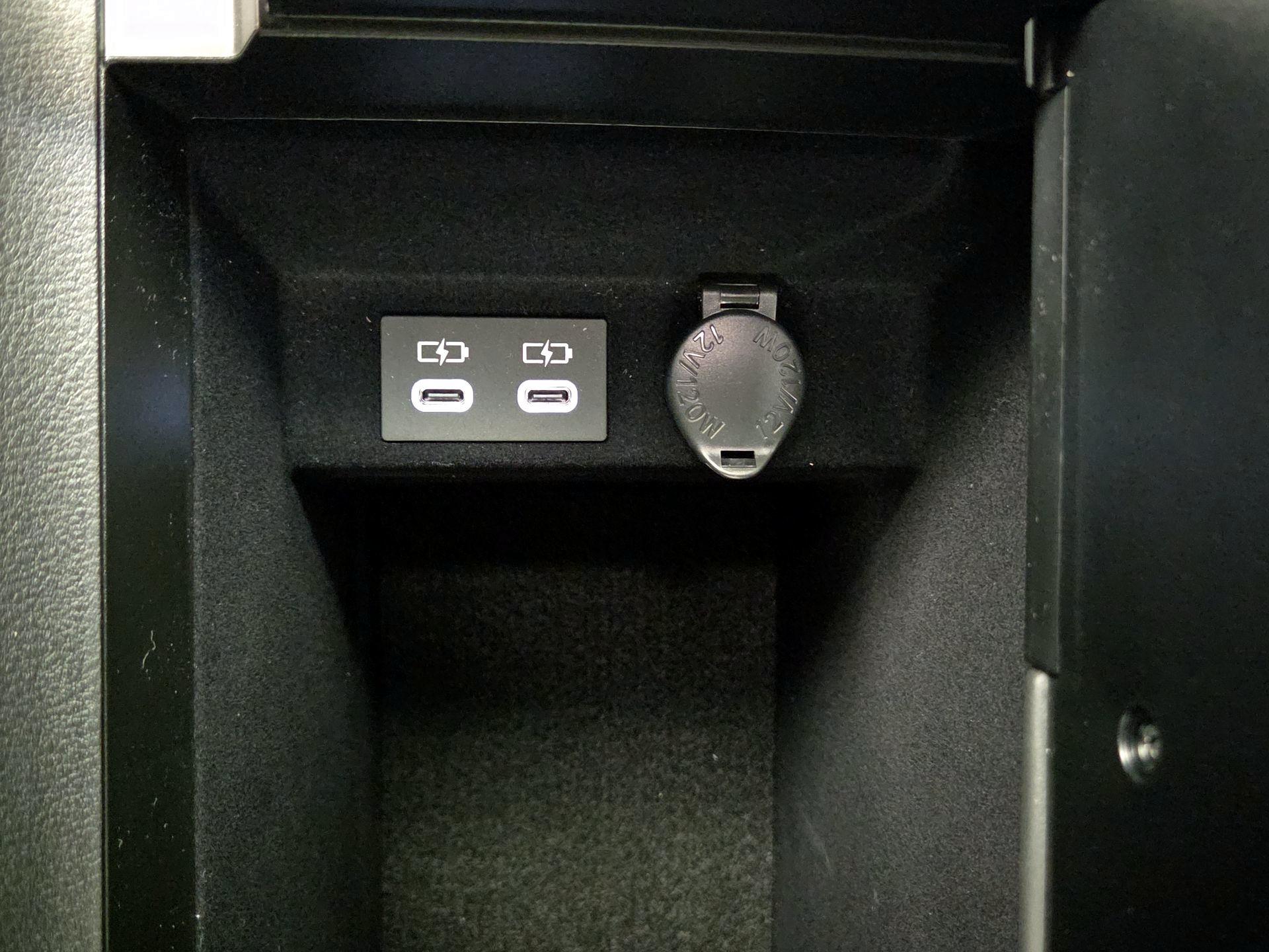 Thumbnail: 2025 Lexus ES - 18