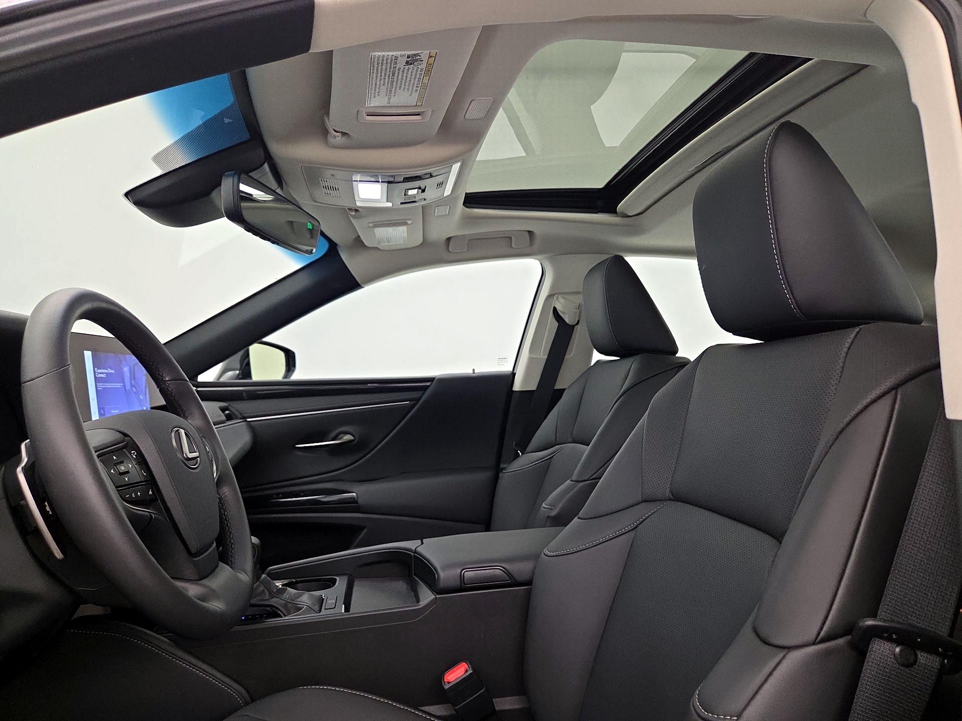 Thumbnail: 2025 Lexus ES - 19