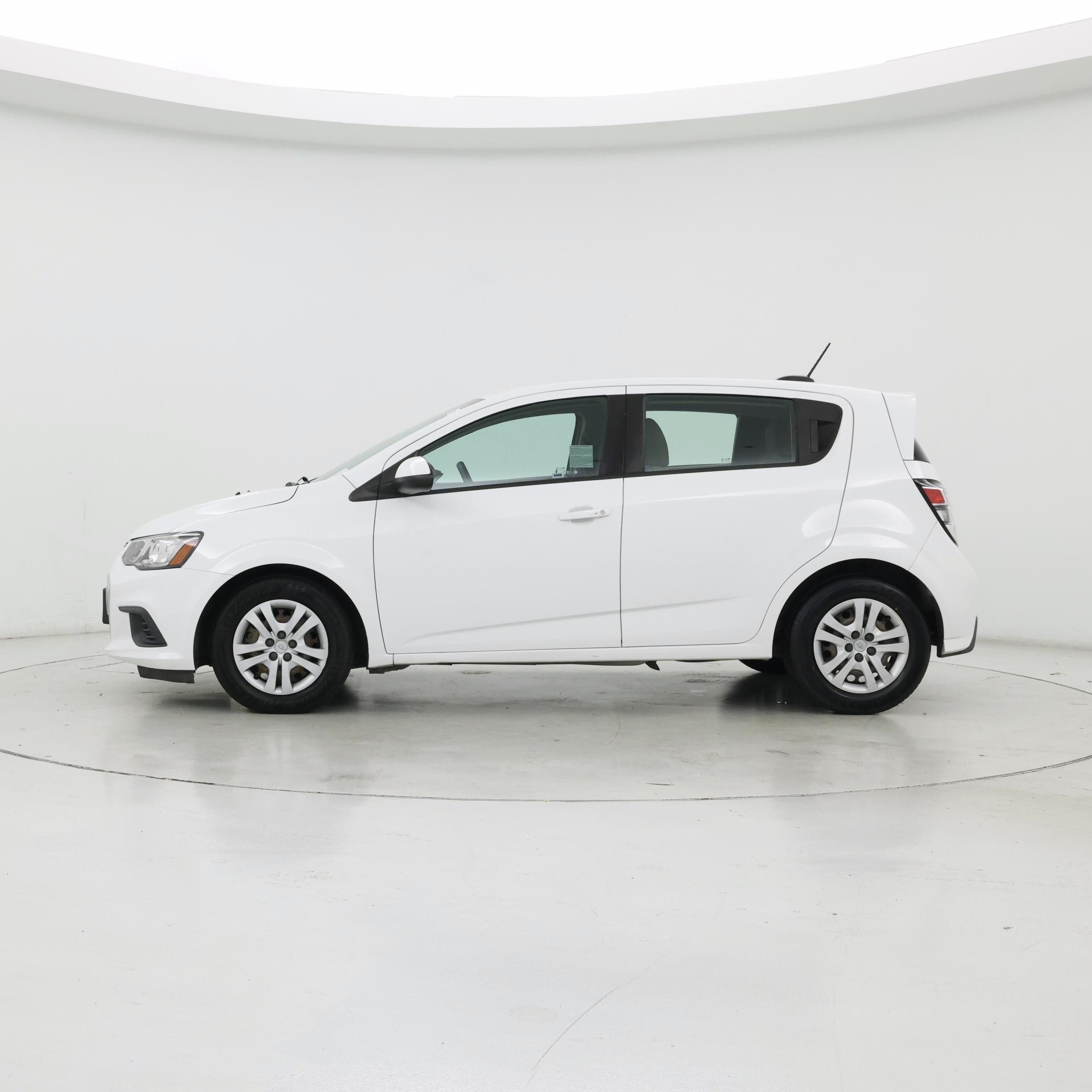 Thumbnail: 2020 Chevrolet Sonic - 3