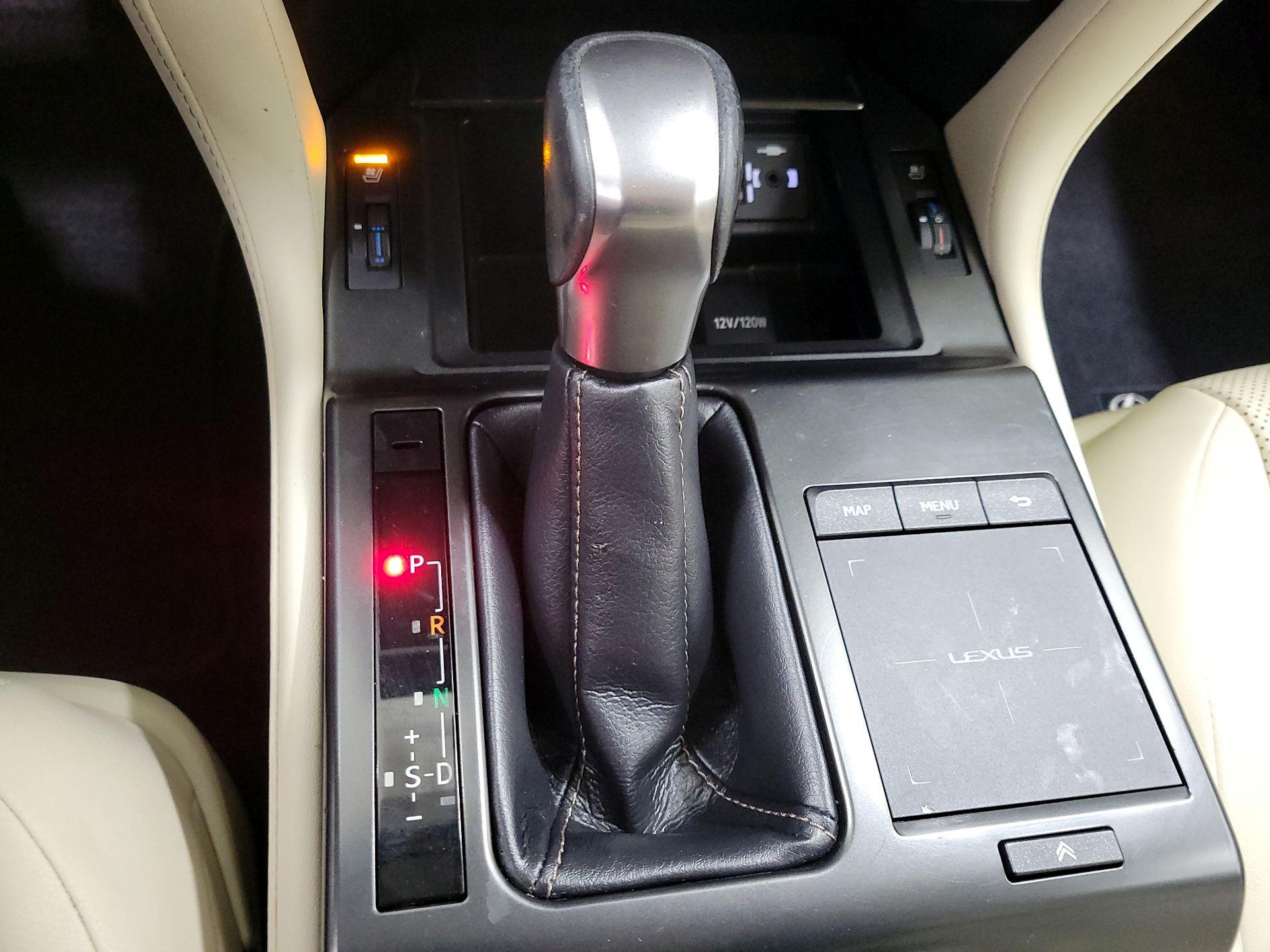 Thumbnail: 2022 Lexus GX - 18