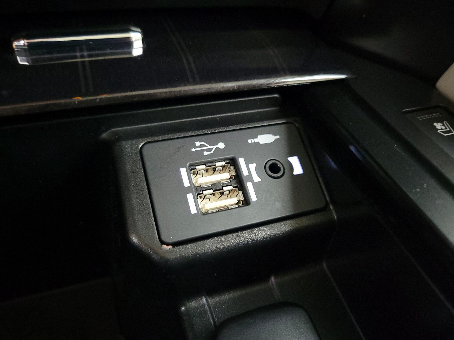 Thumbnail: 2022 Lexus GX - 19