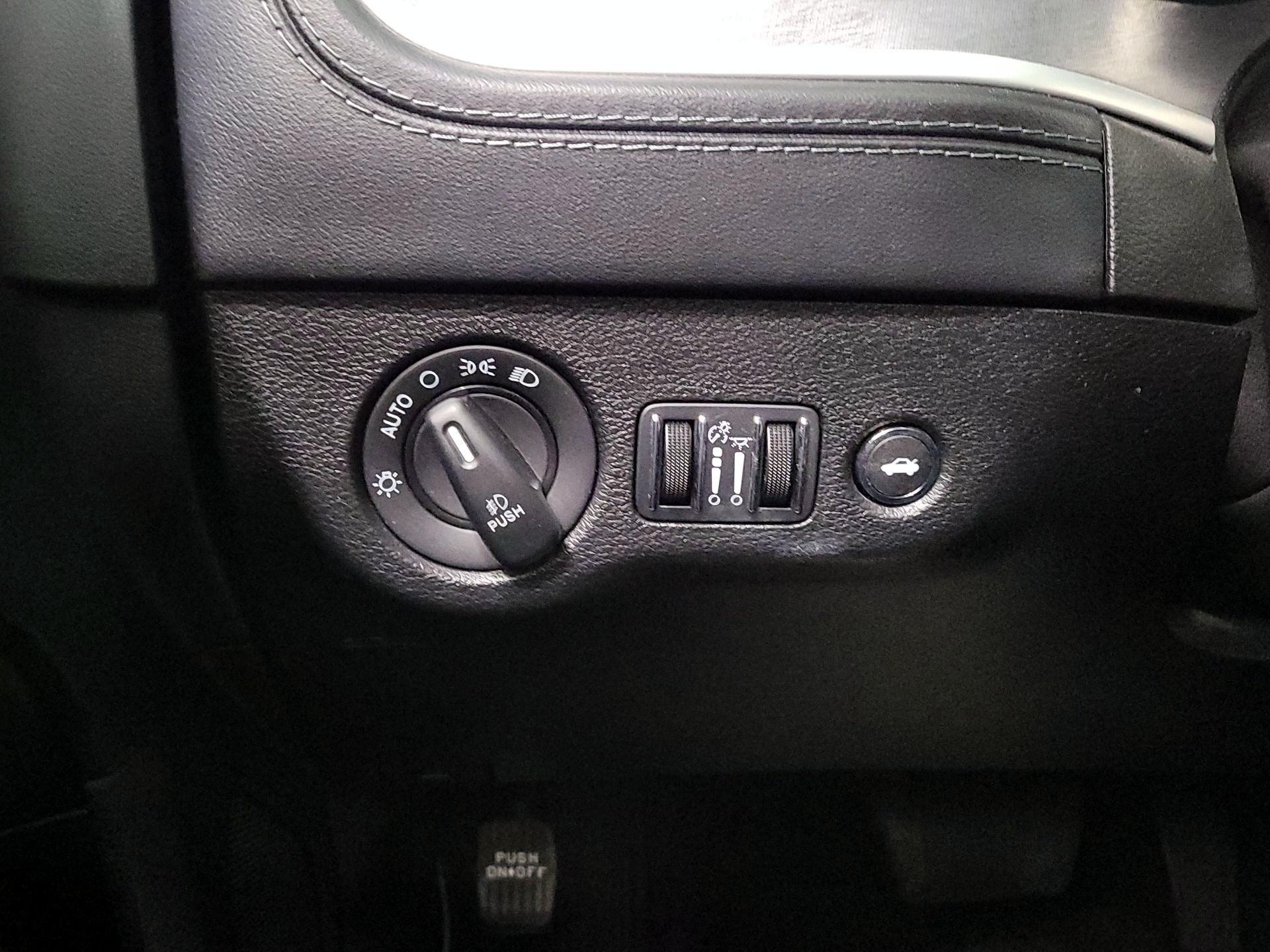 Thumbnail: 2021 Dodge Charger - 13