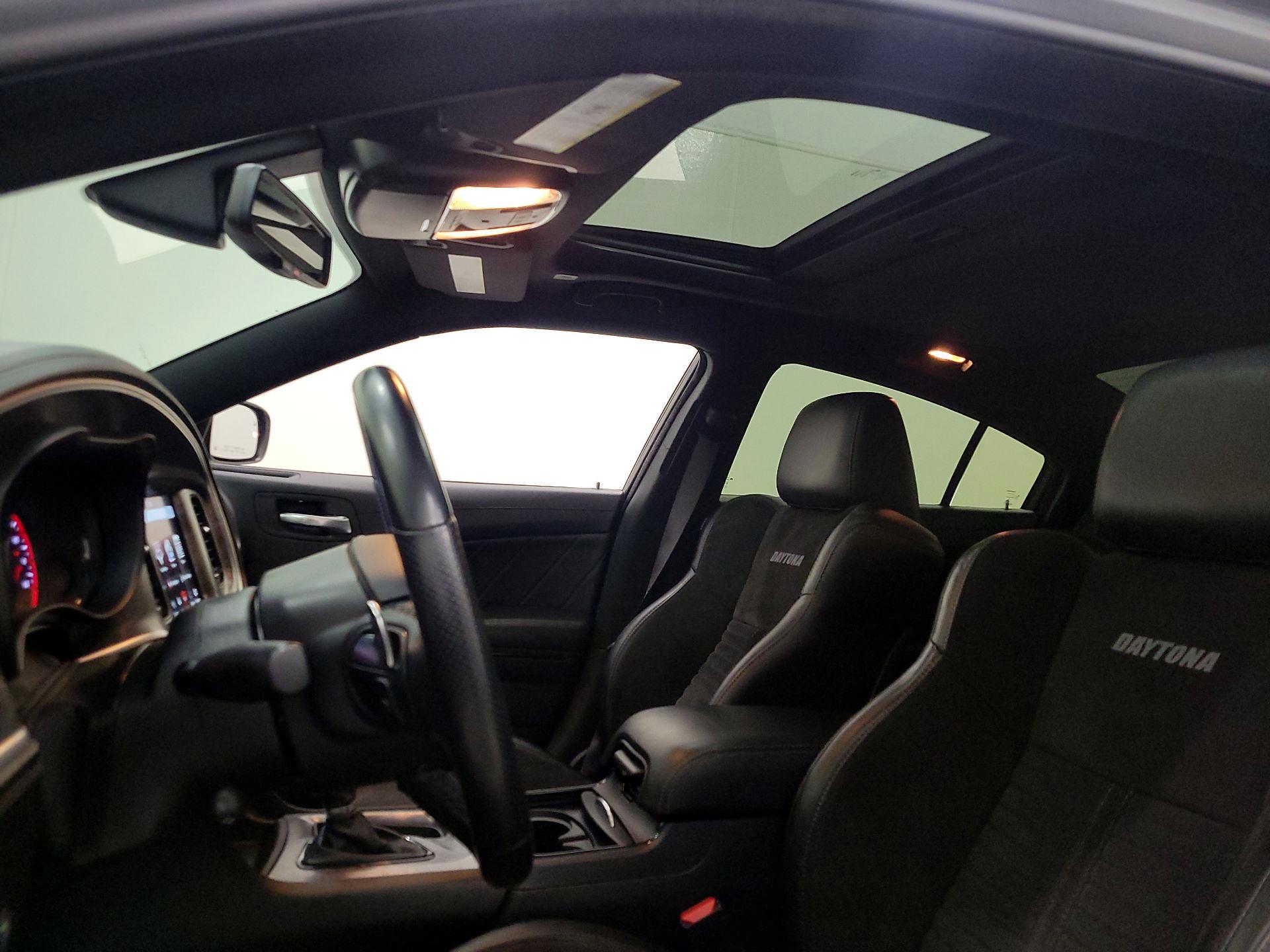 Thumbnail: 2021 Dodge Charger - 20