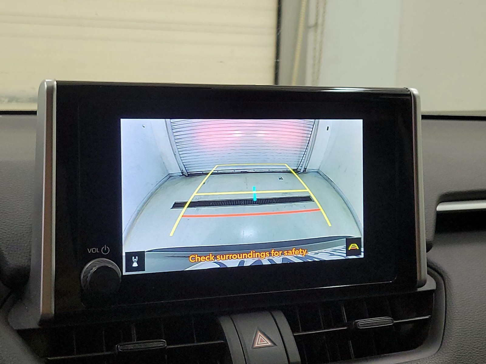2024 Toyota RAV4 XLE - Photo 15