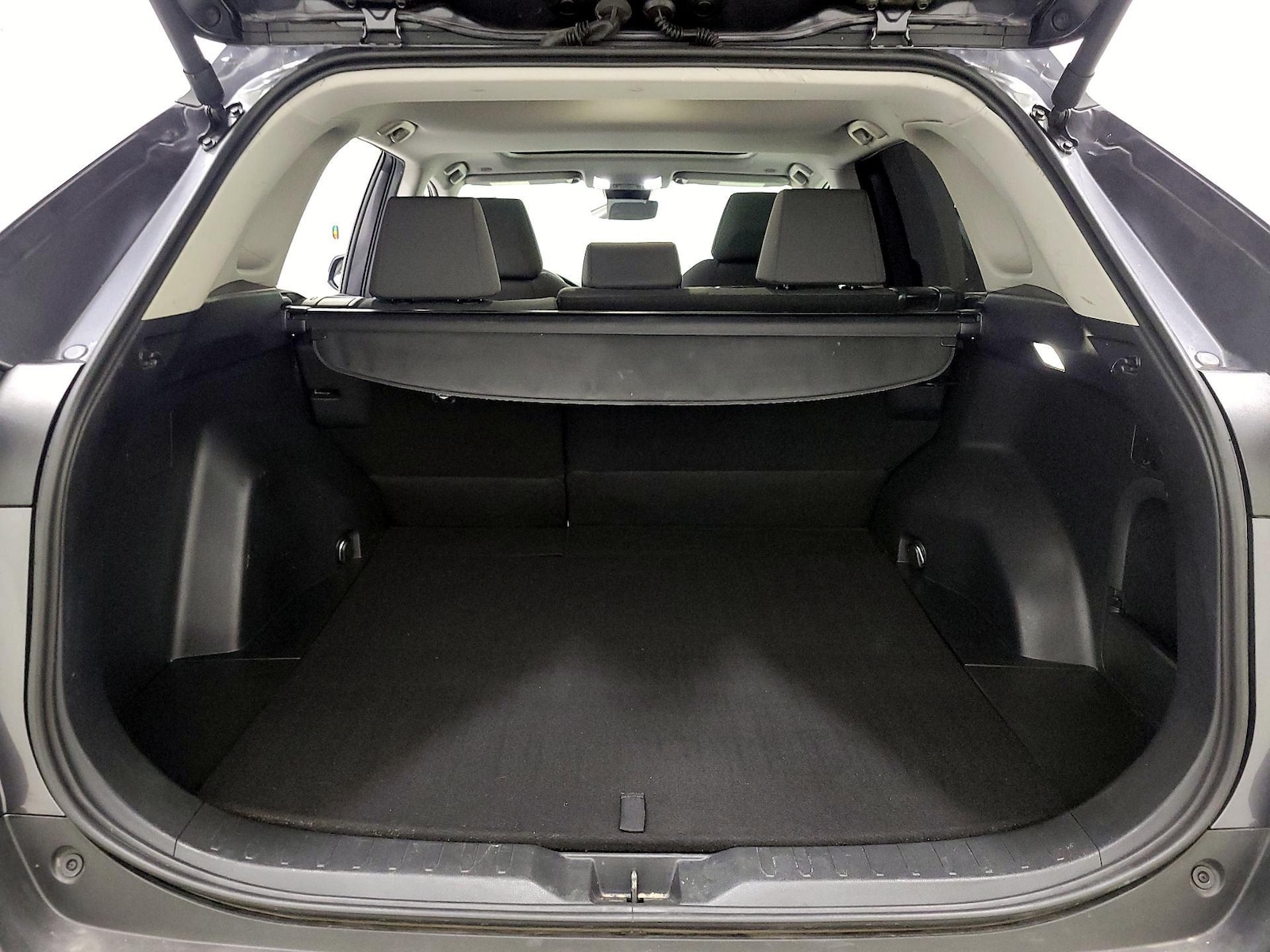 2024 Toyota RAV4 XLE - Photo 22