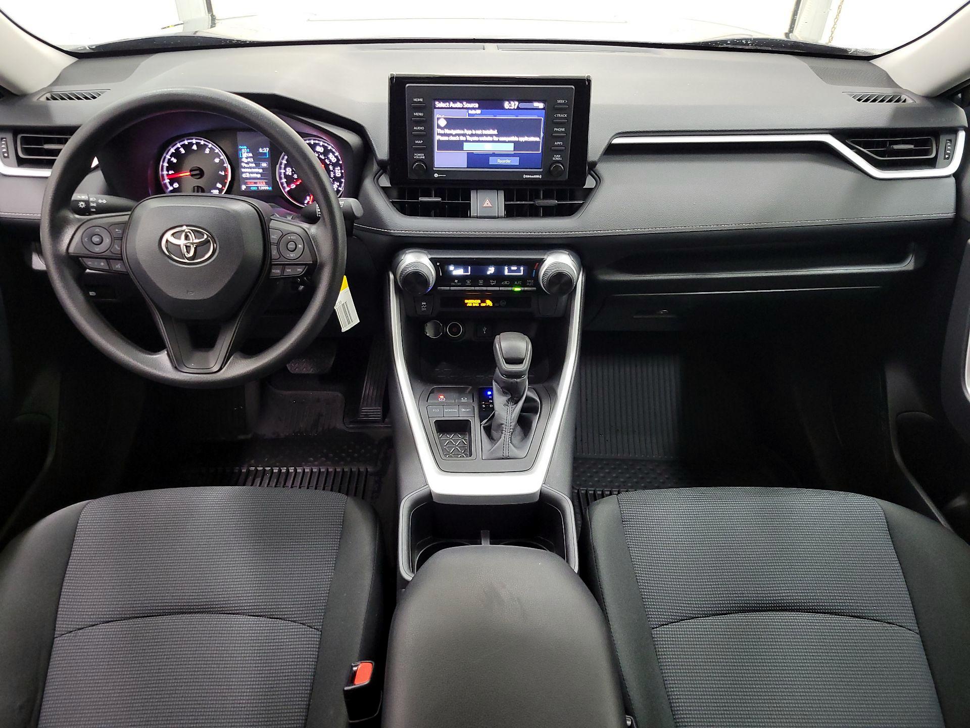 Thumbnail: 2022 Toyota RAV4 - 9