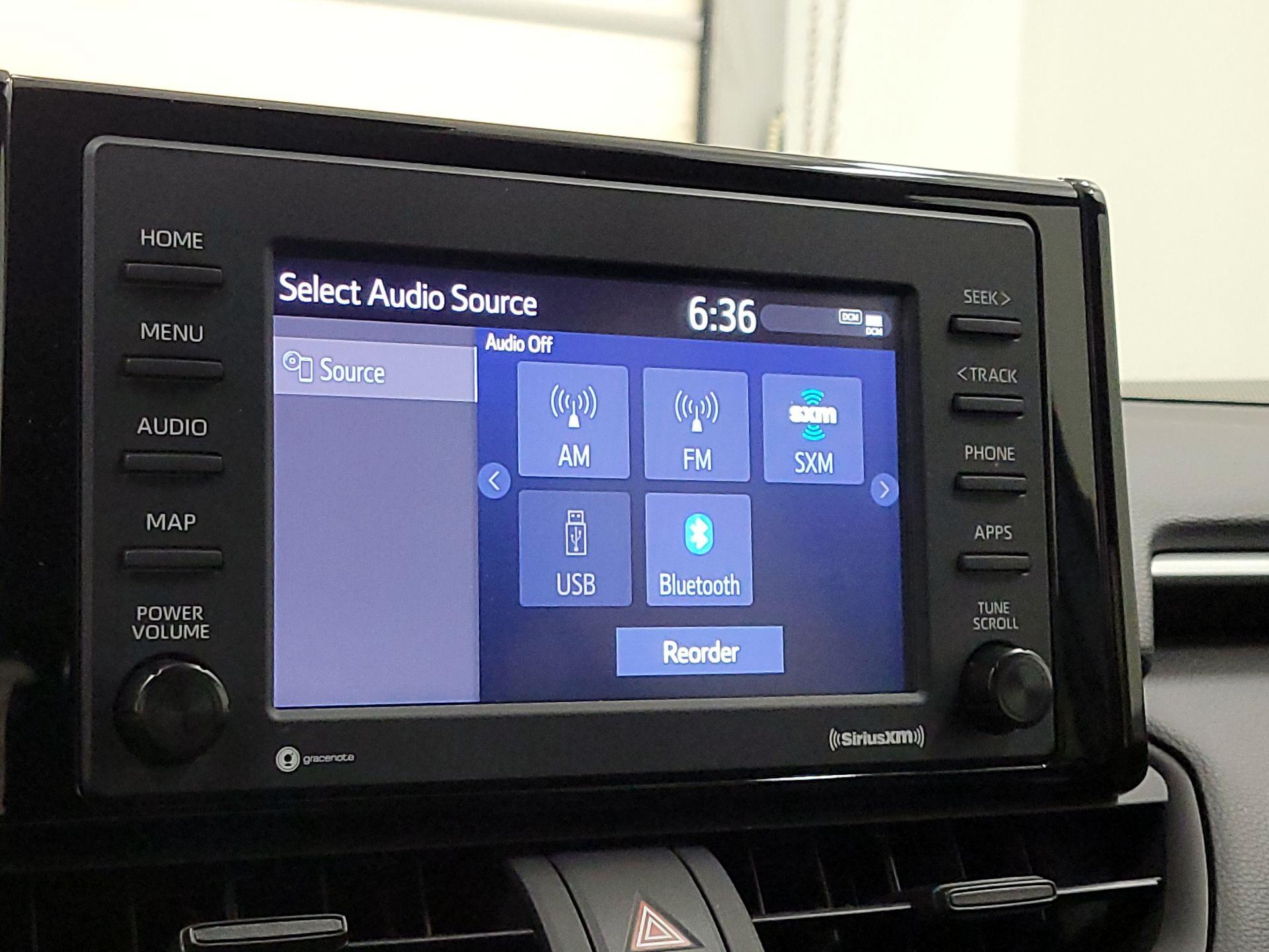 Thumbnail: 2022 Toyota RAV4 - 15